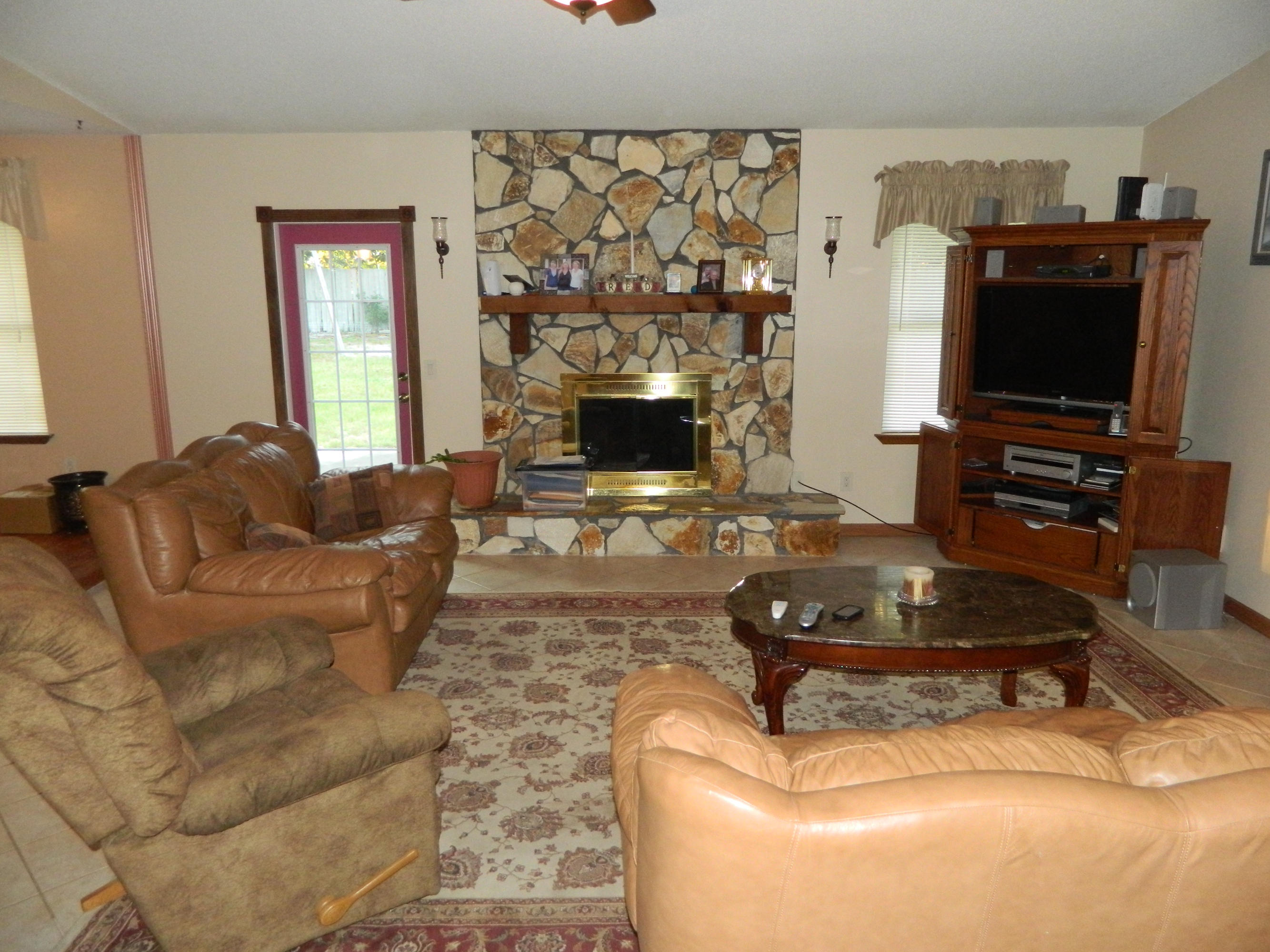 PINEWOOD ESTATES - Residential