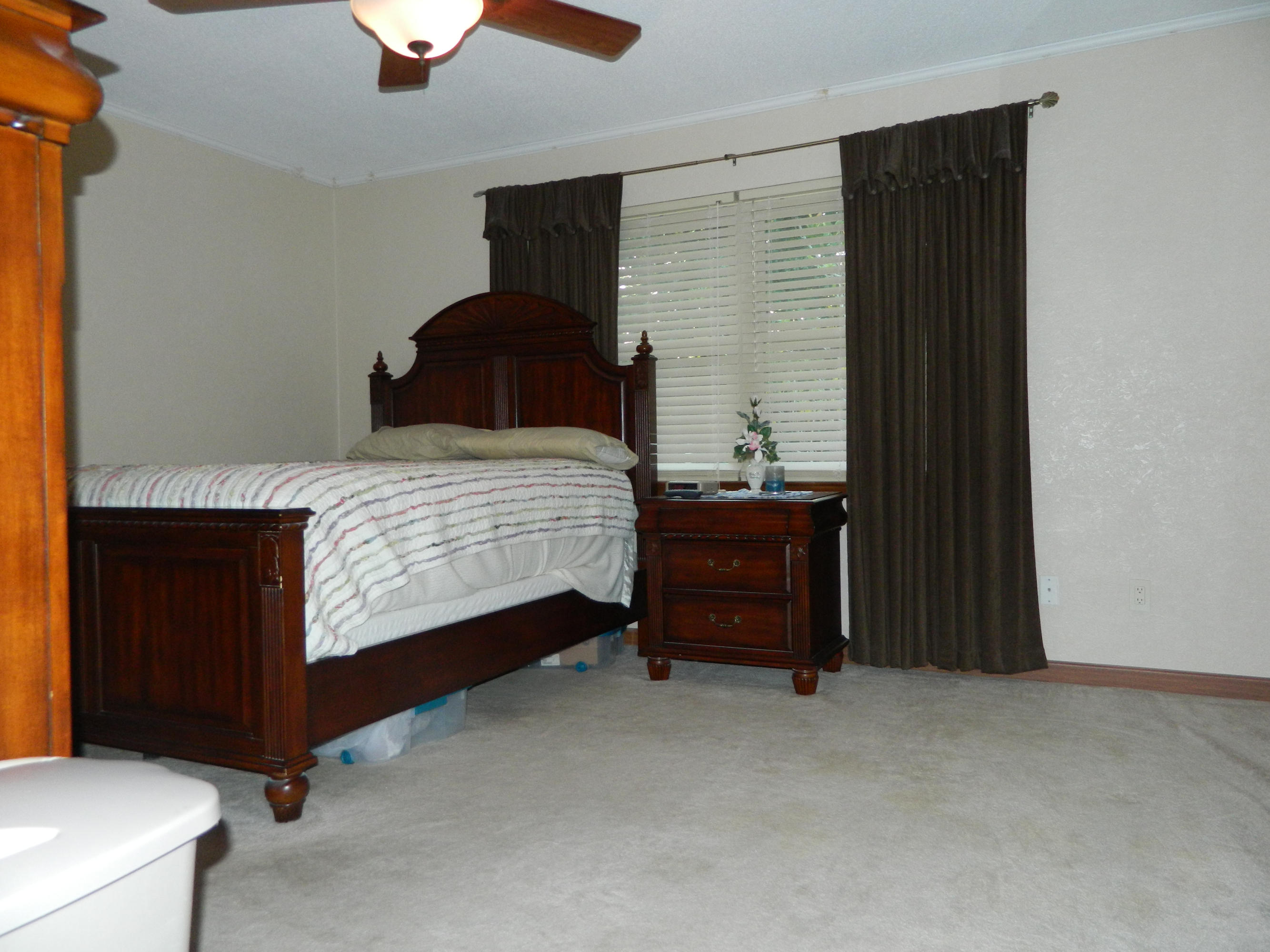 PINEWOOD ESTATES - Residential