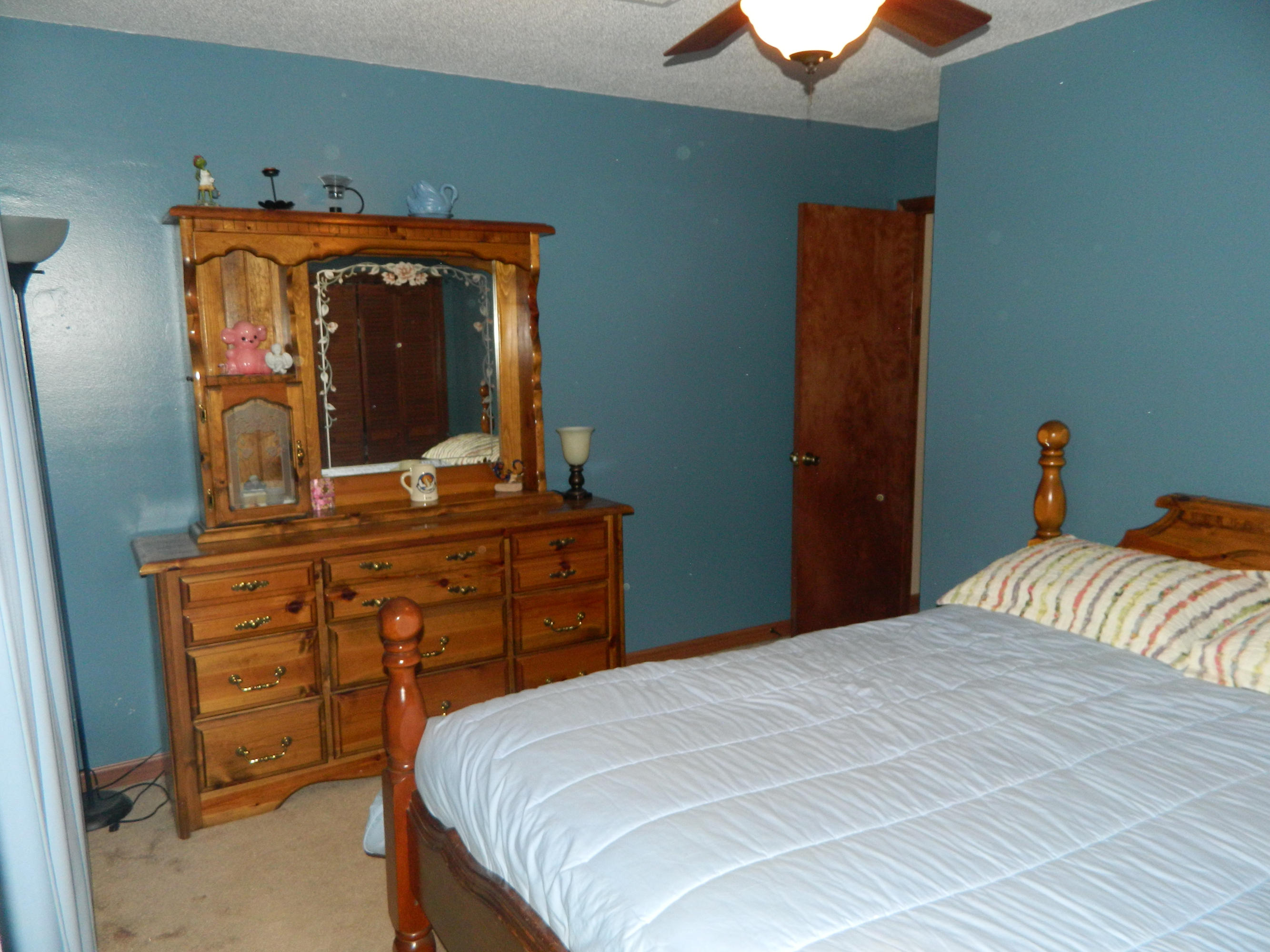 PINEWOOD ESTATES - Residential