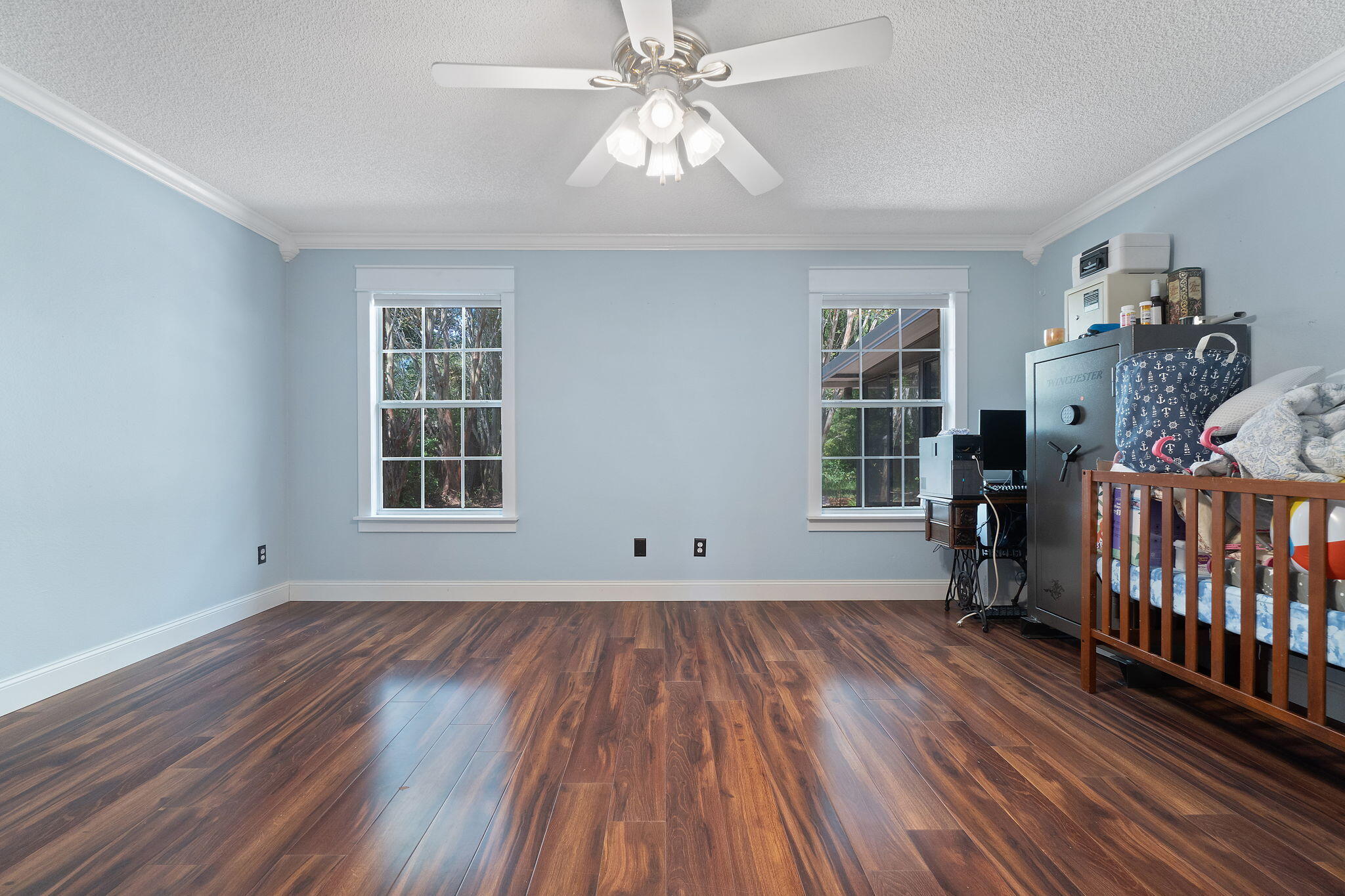 COUNTRY BREEZE EAST - Residential