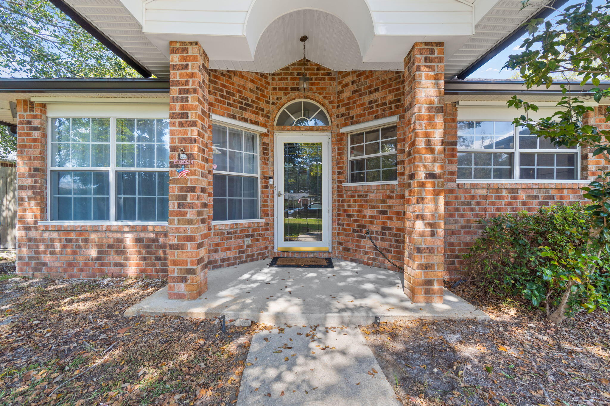 COUNTRY BREEZE EAST - Residential