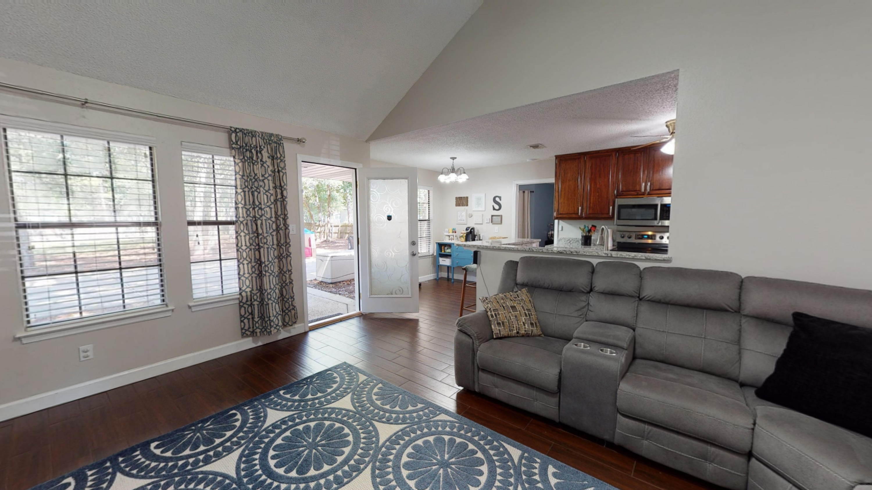 HOLLEY BY THE SEA - Residential