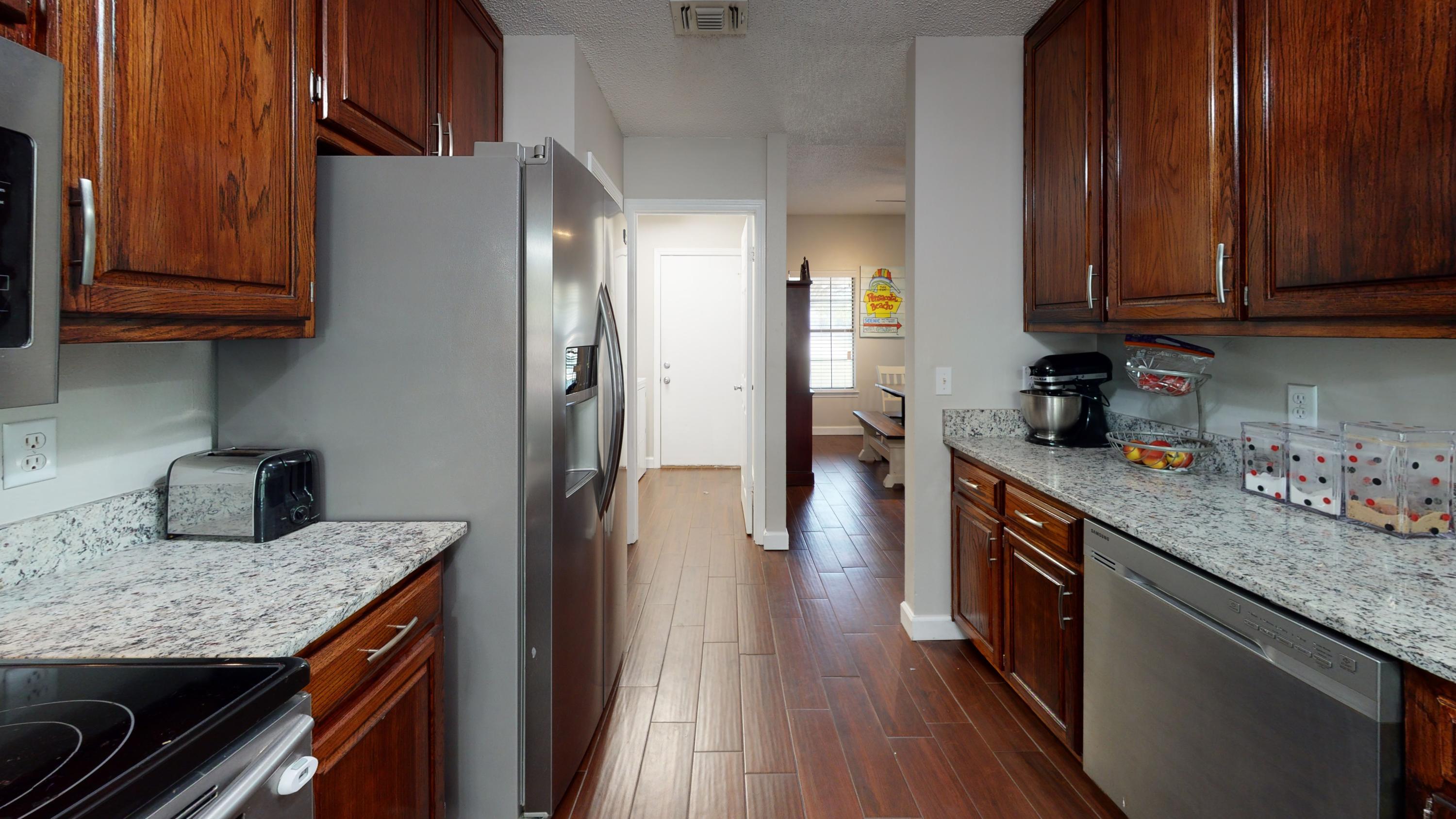 HOLLEY BY THE SEA - Residential