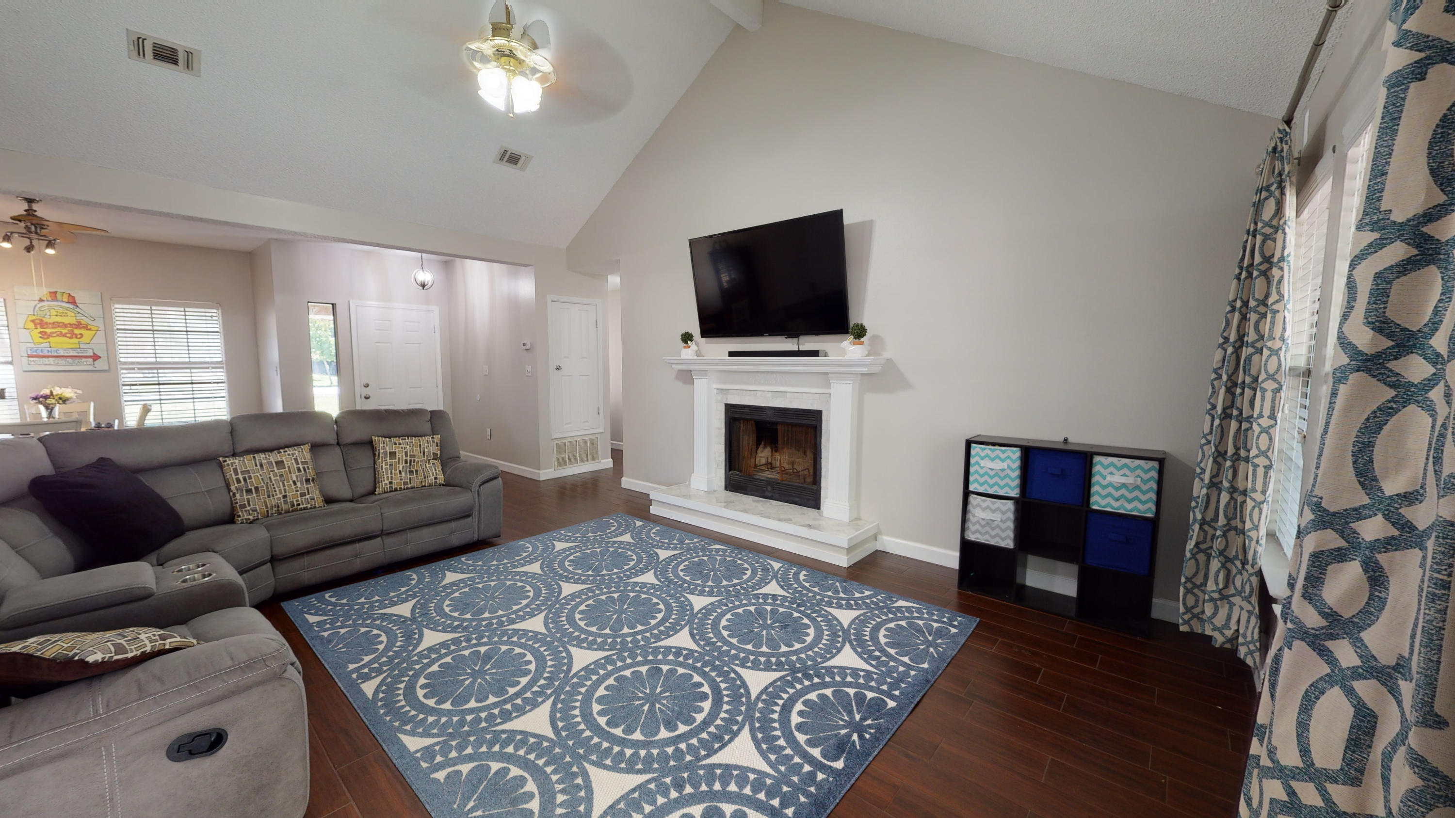 HOLLEY BY THE SEA - Residential