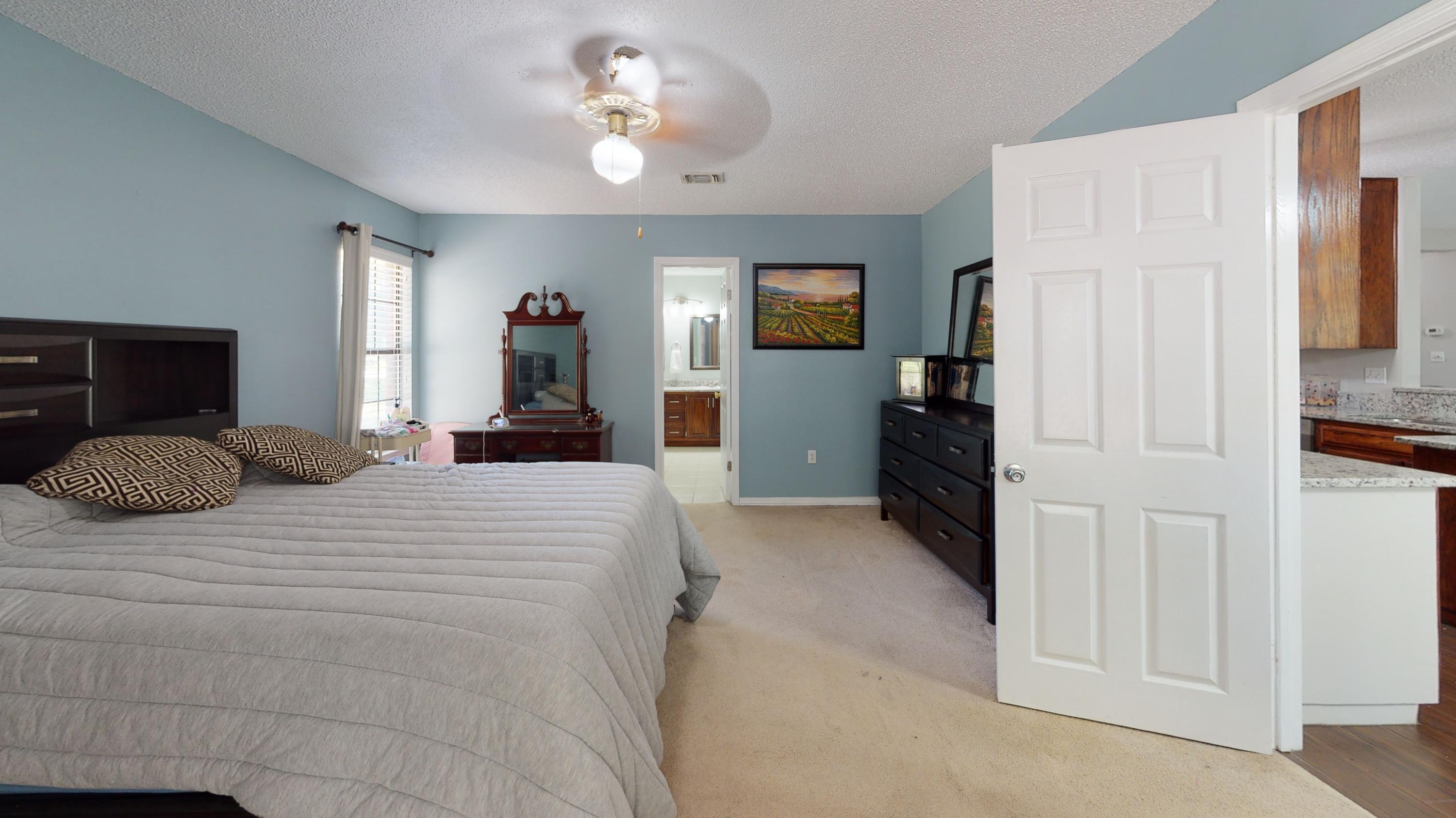 HOLLEY BY THE SEA - Residential