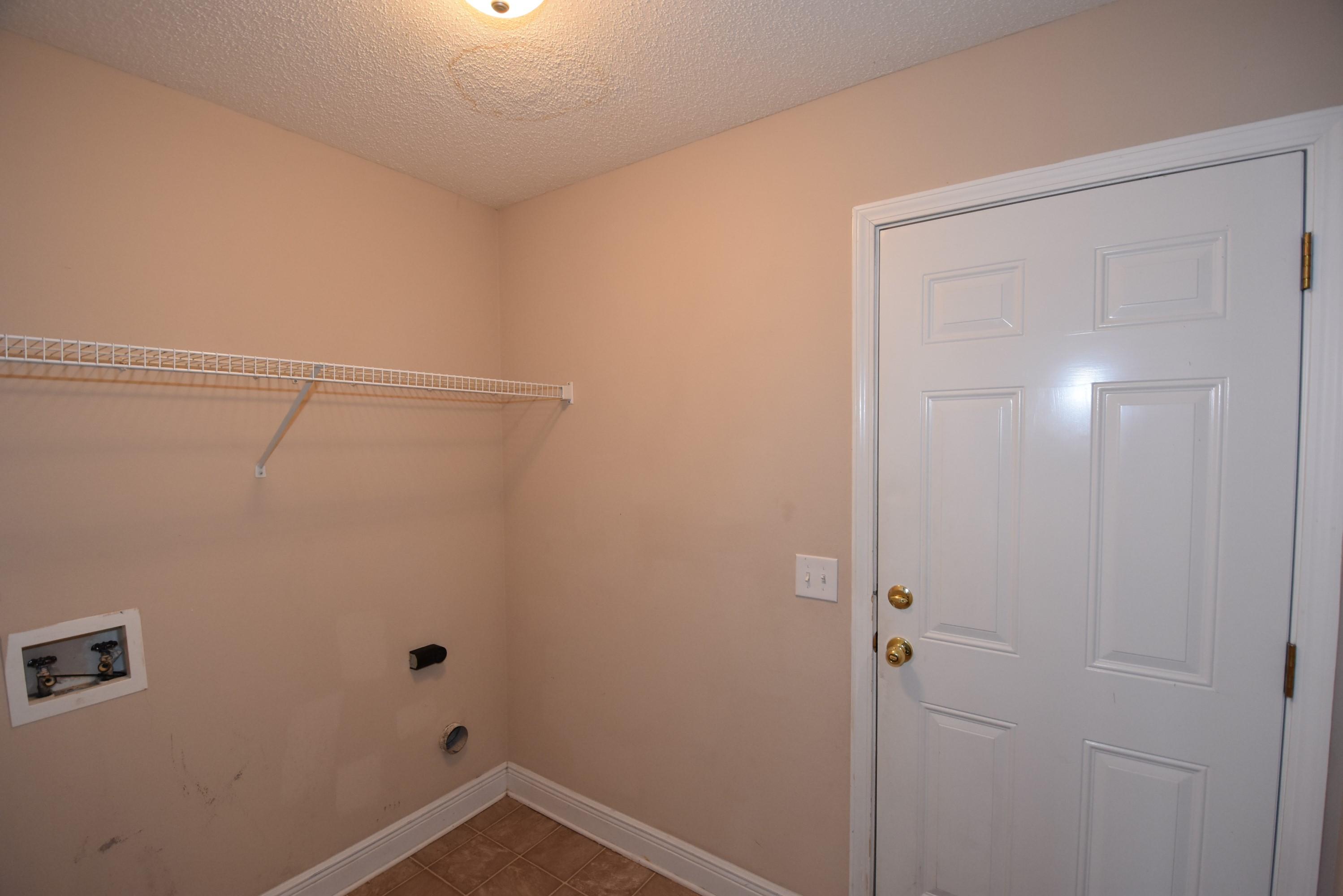 LEE FARMS PH I - Residential