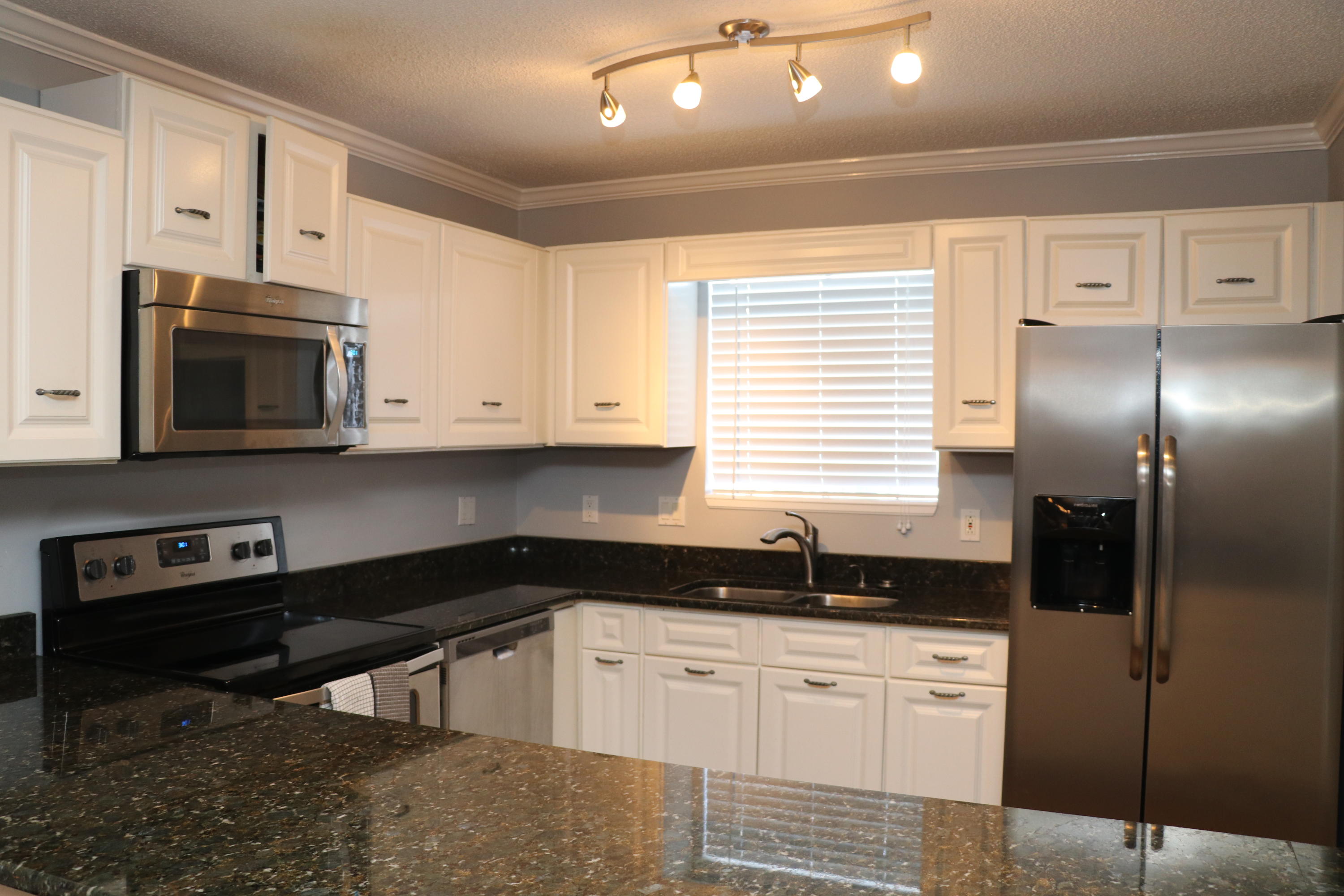 MISTY COVE T/H PH 2 - Residential