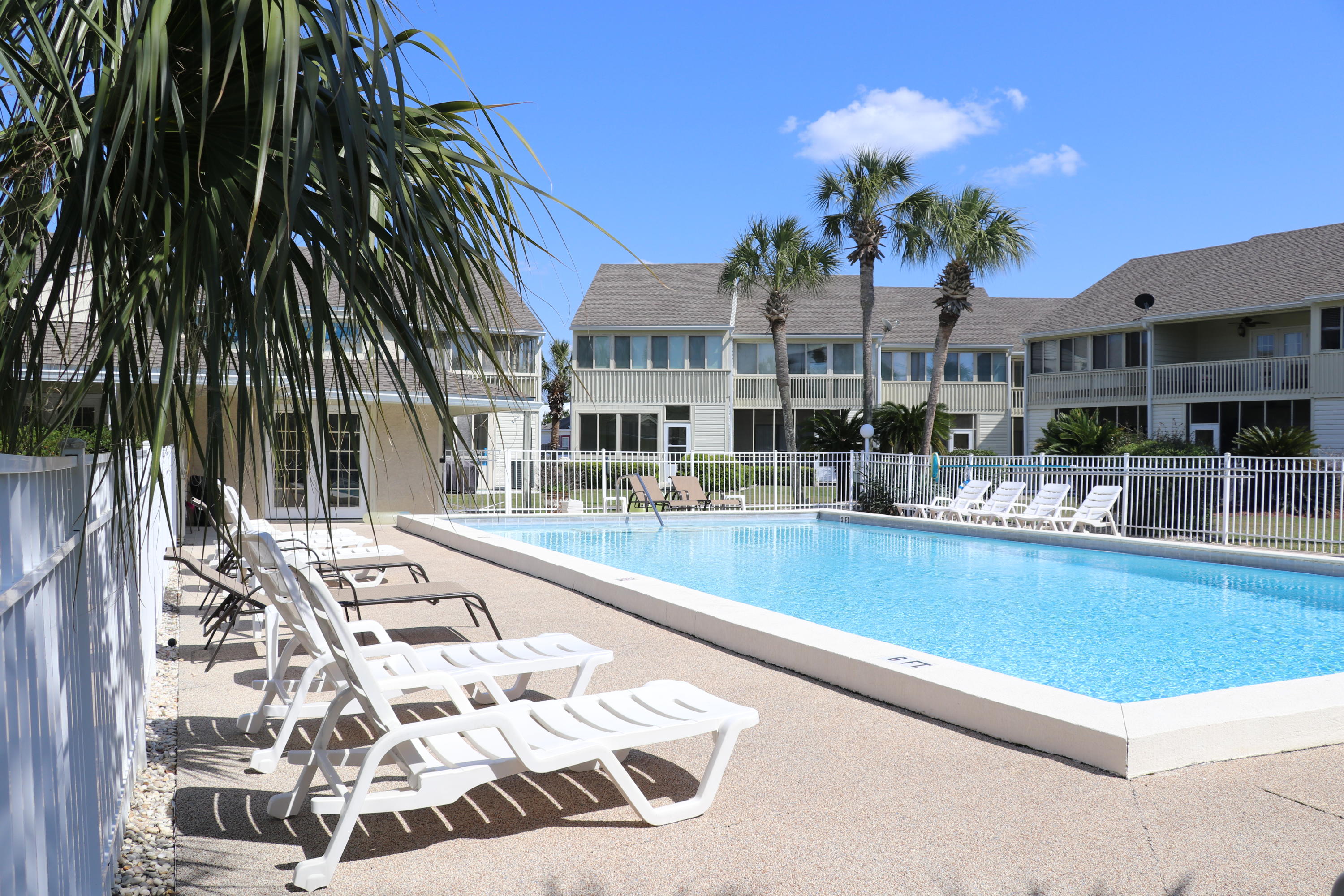 MISTY COVE T/H PH 2 - Residential