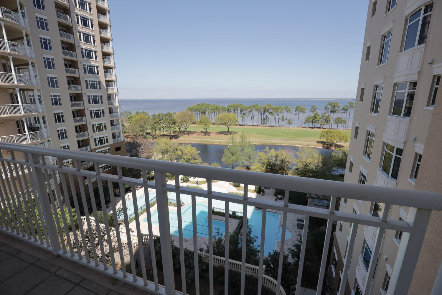 ONE WATER PLACE AT KELLY PLANTATION - Residential