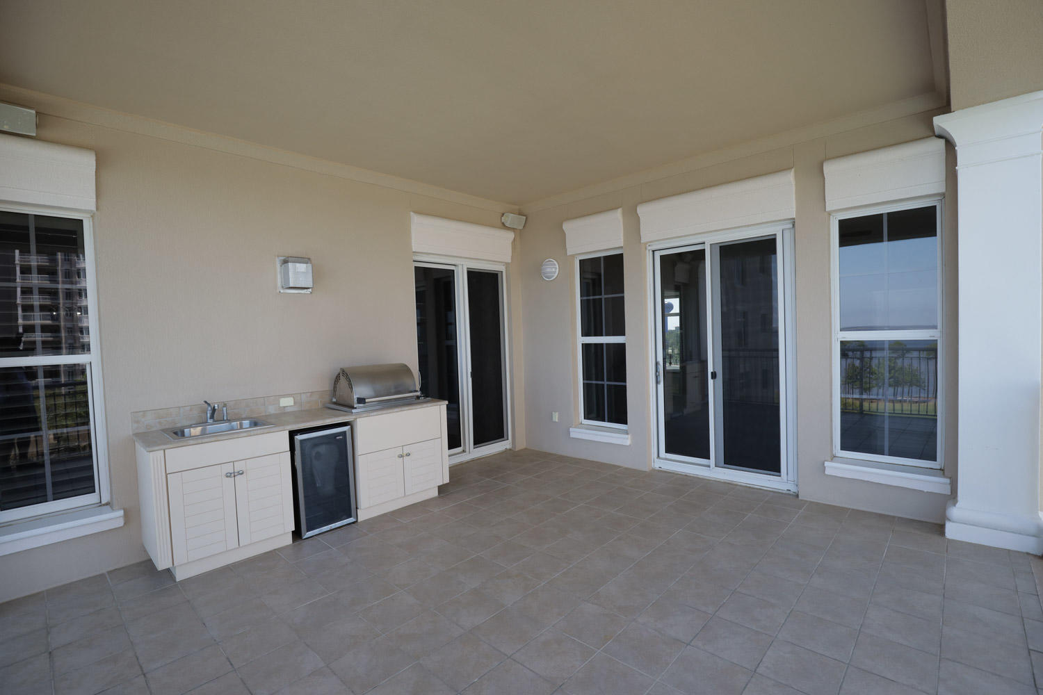 ONE WATER PLACE AT KELLY PLANTATION - Residential