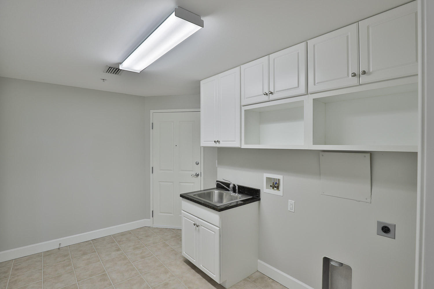 ONE WATER PLACE AT KELLY PLANTATION - Residential