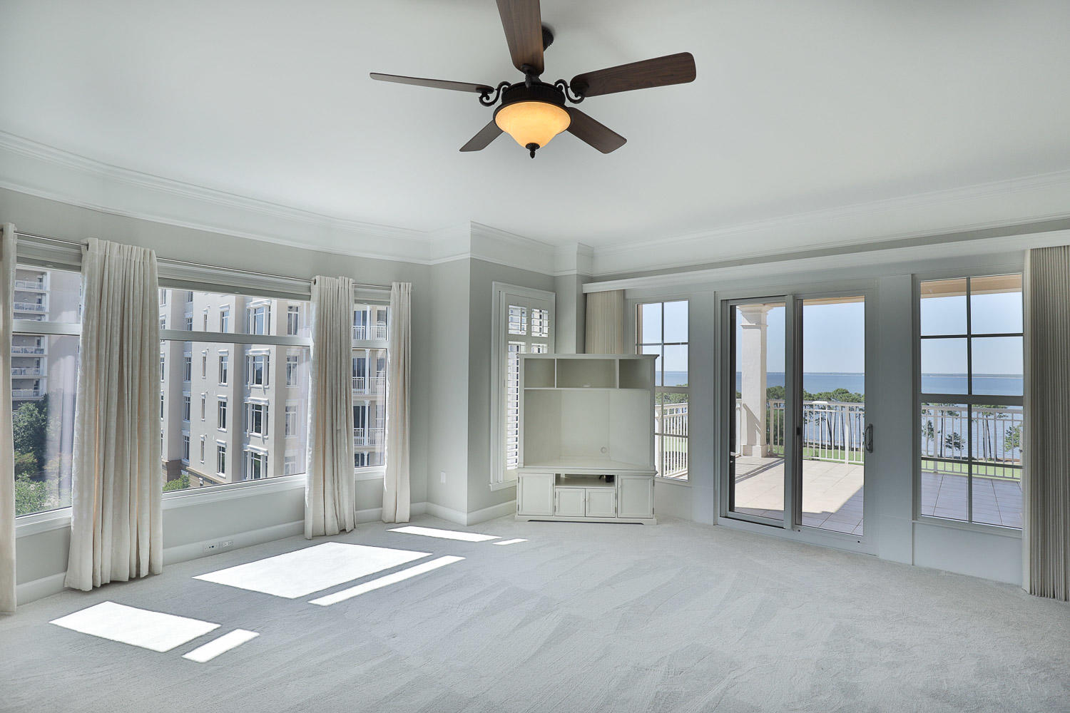 ONE WATER PLACE AT KELLY PLANTATION - Residential