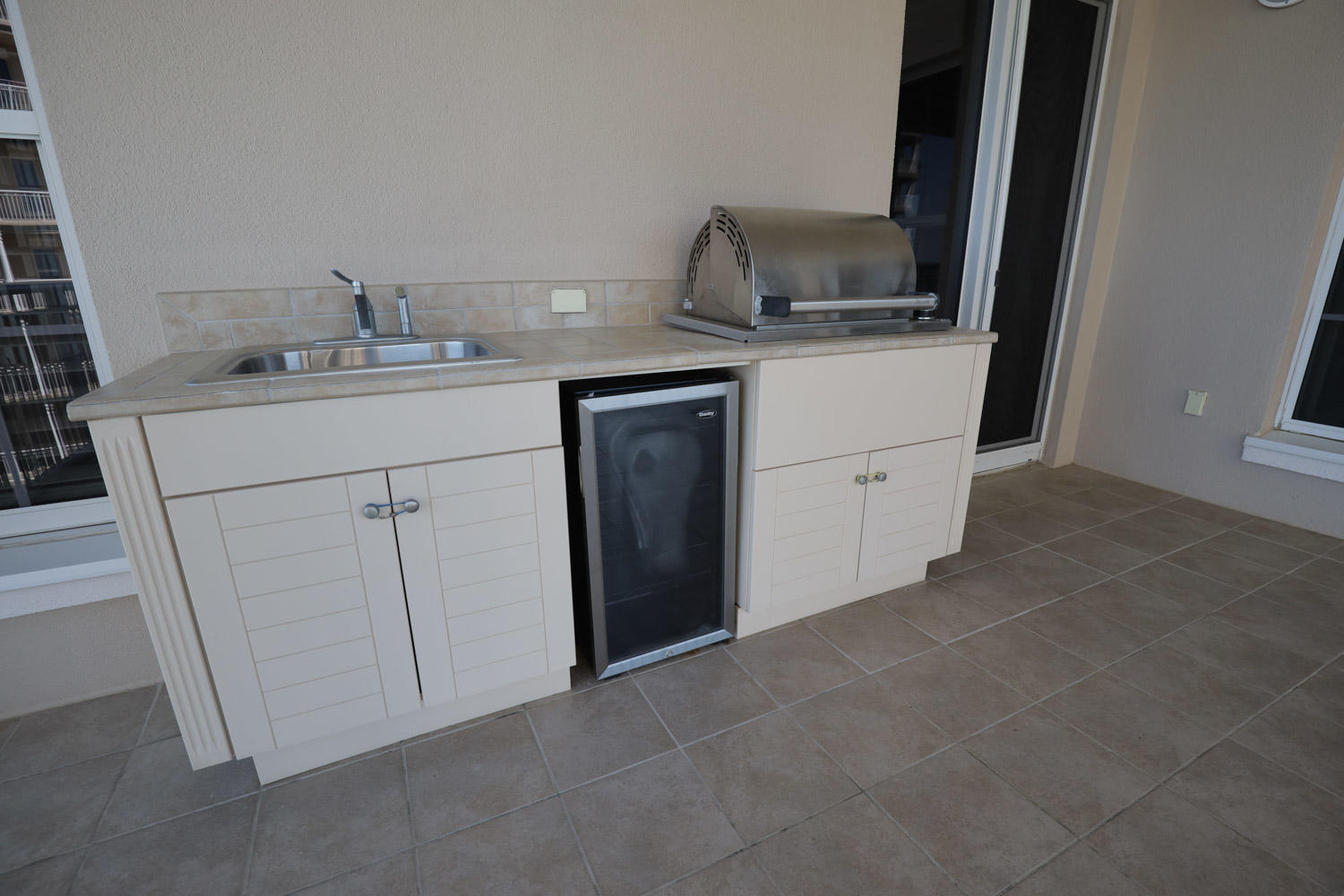 ONE WATER PLACE AT KELLY PLANTATION - Residential