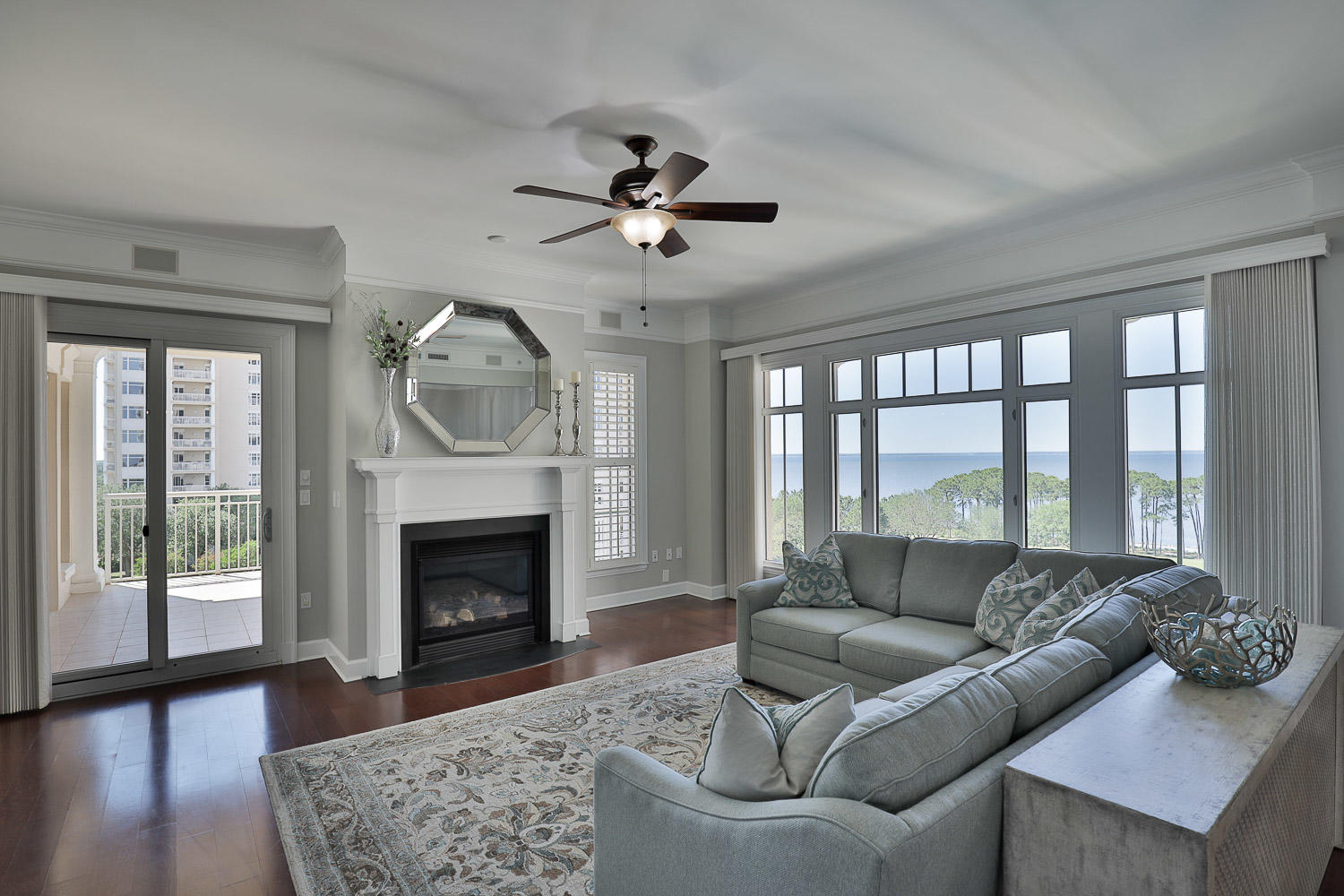 ONE WATER PLACE AT KELLY PLANTATION - Residential