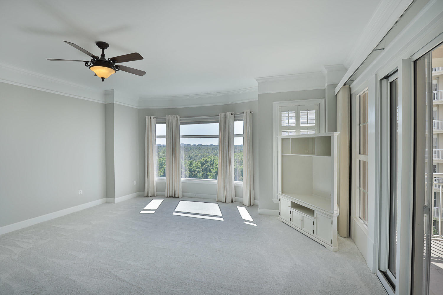 ONE WATER PLACE AT KELLY PLANTATION - Residential