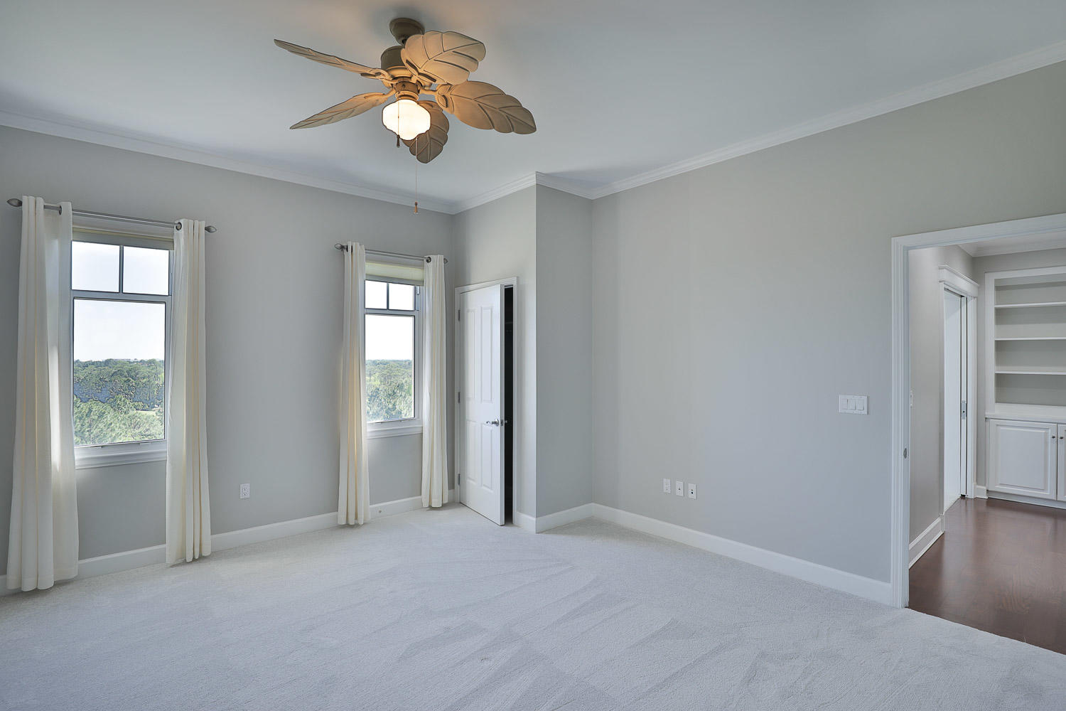 ONE WATER PLACE AT KELLY PLANTATION - Residential