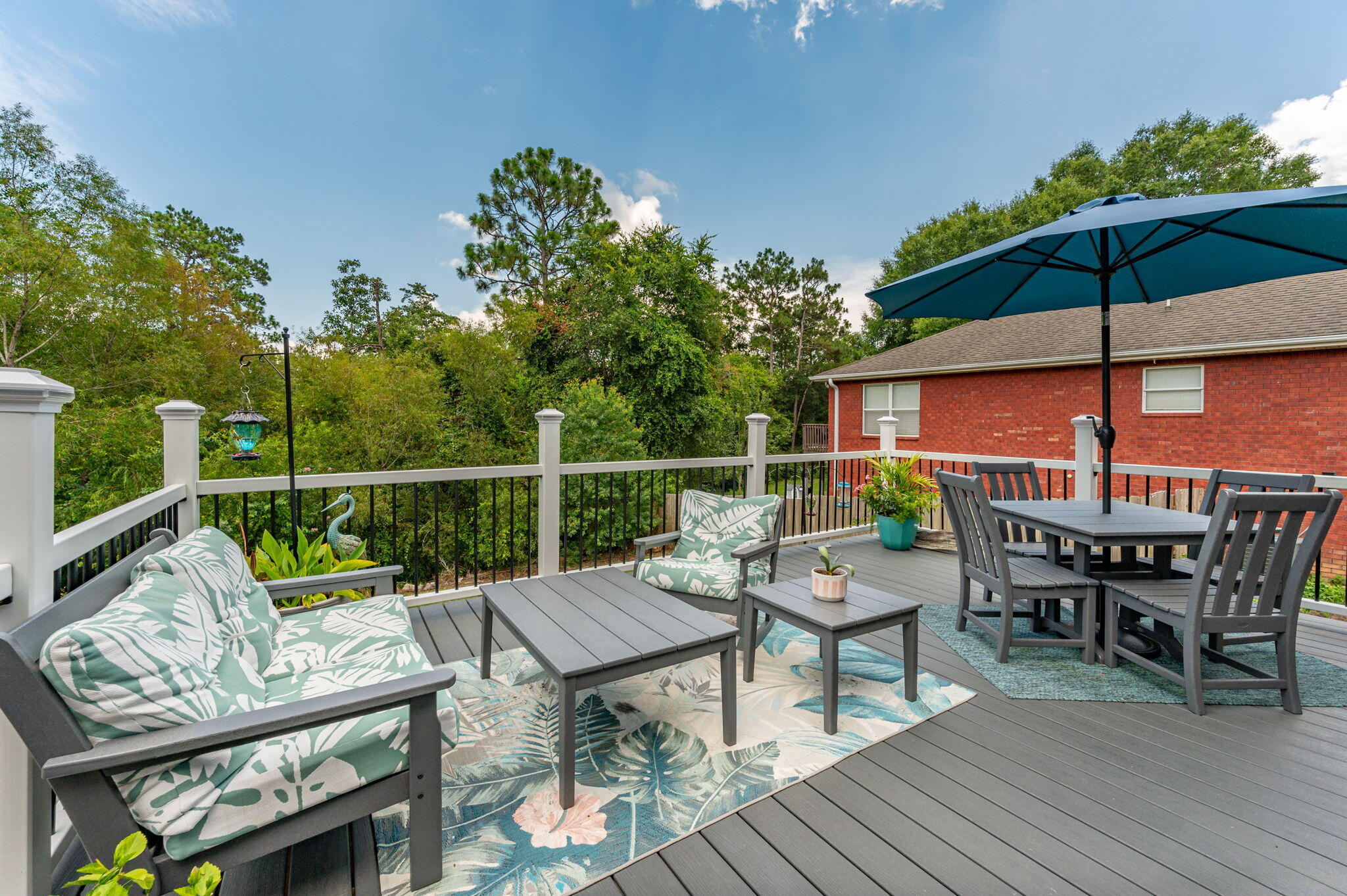 SPRING HOLLOW ESTATES - Residential