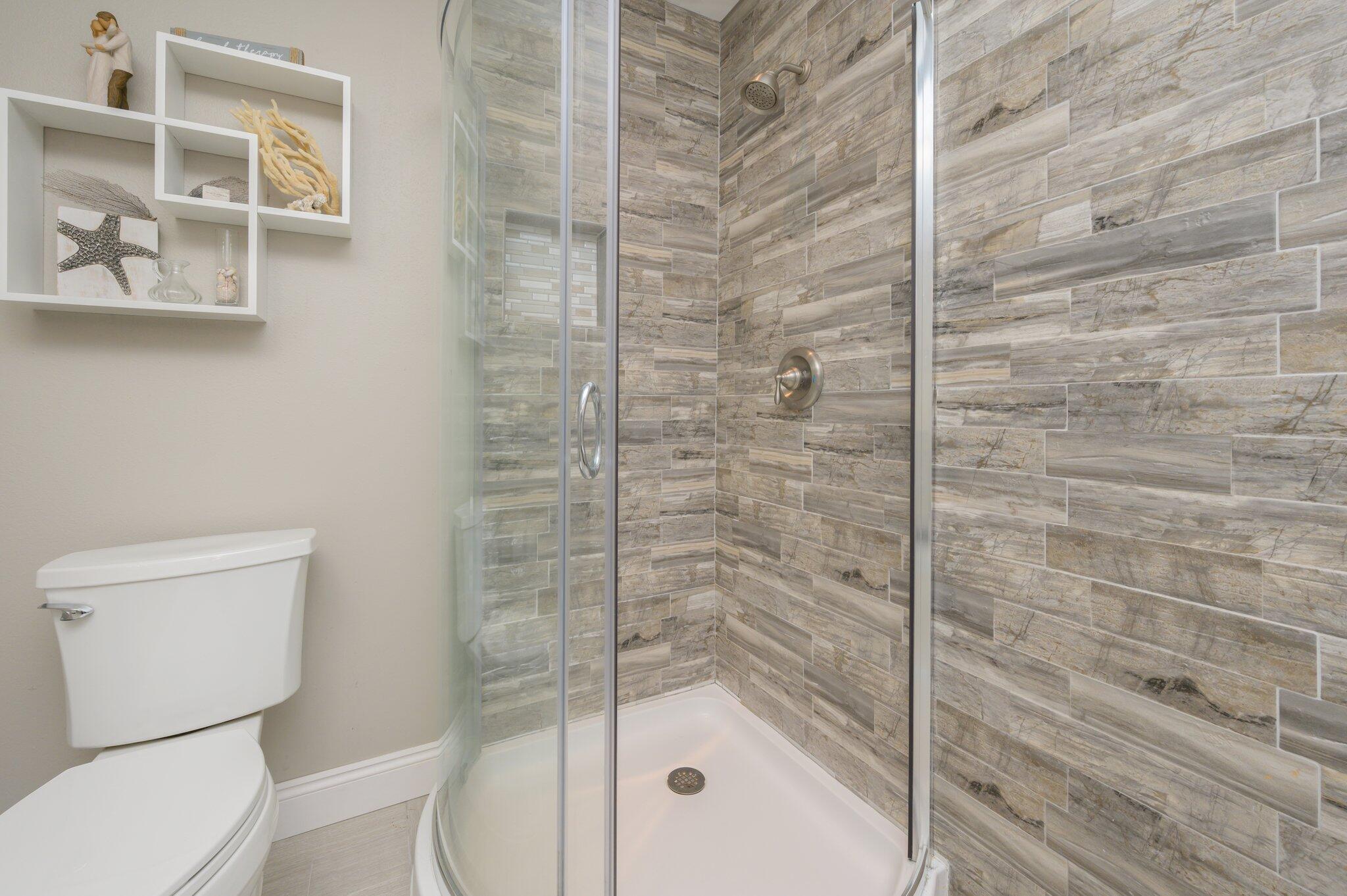 SPRING HOLLOW ESTATES - Residential