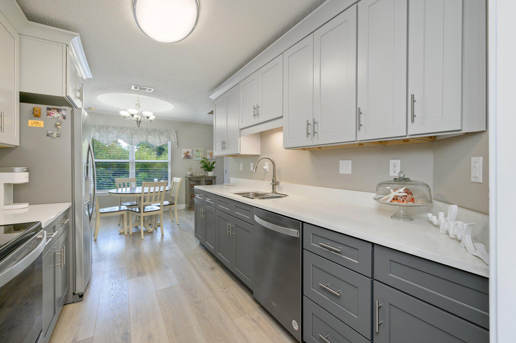 SPRING HOLLOW ESTATES - Residential