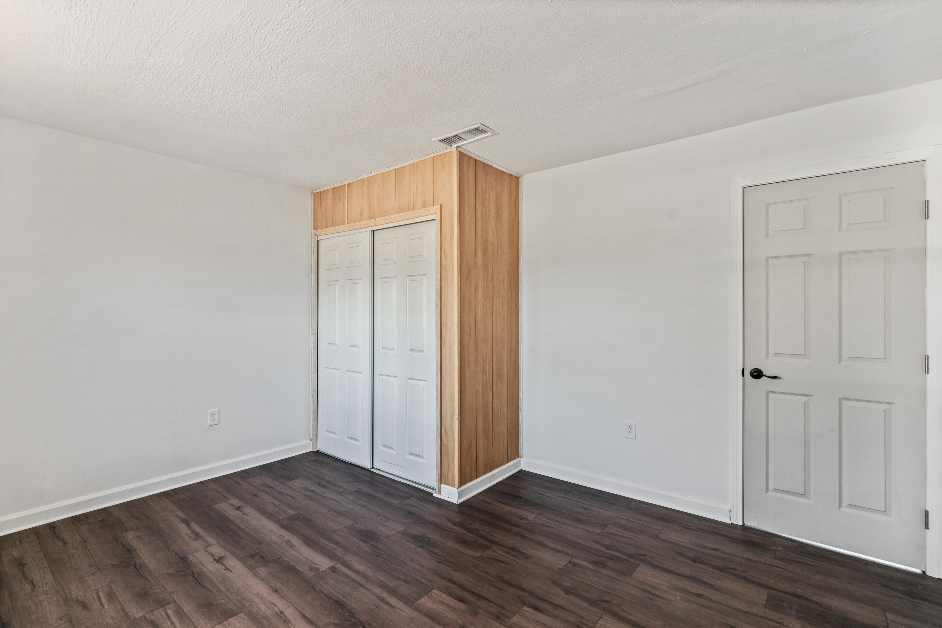 CHATEAU PRES DE LA MER - Residential