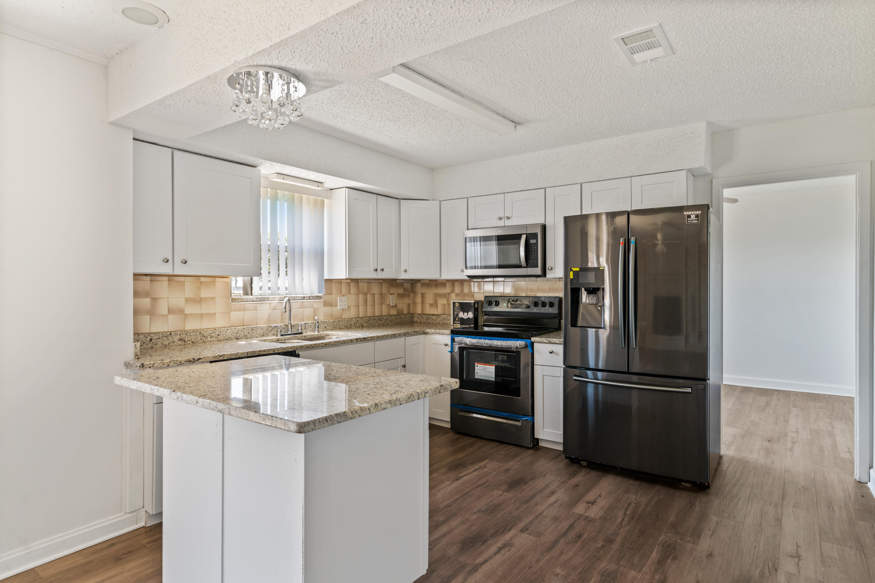 CHATEAU PRES DE LA MER - Residential