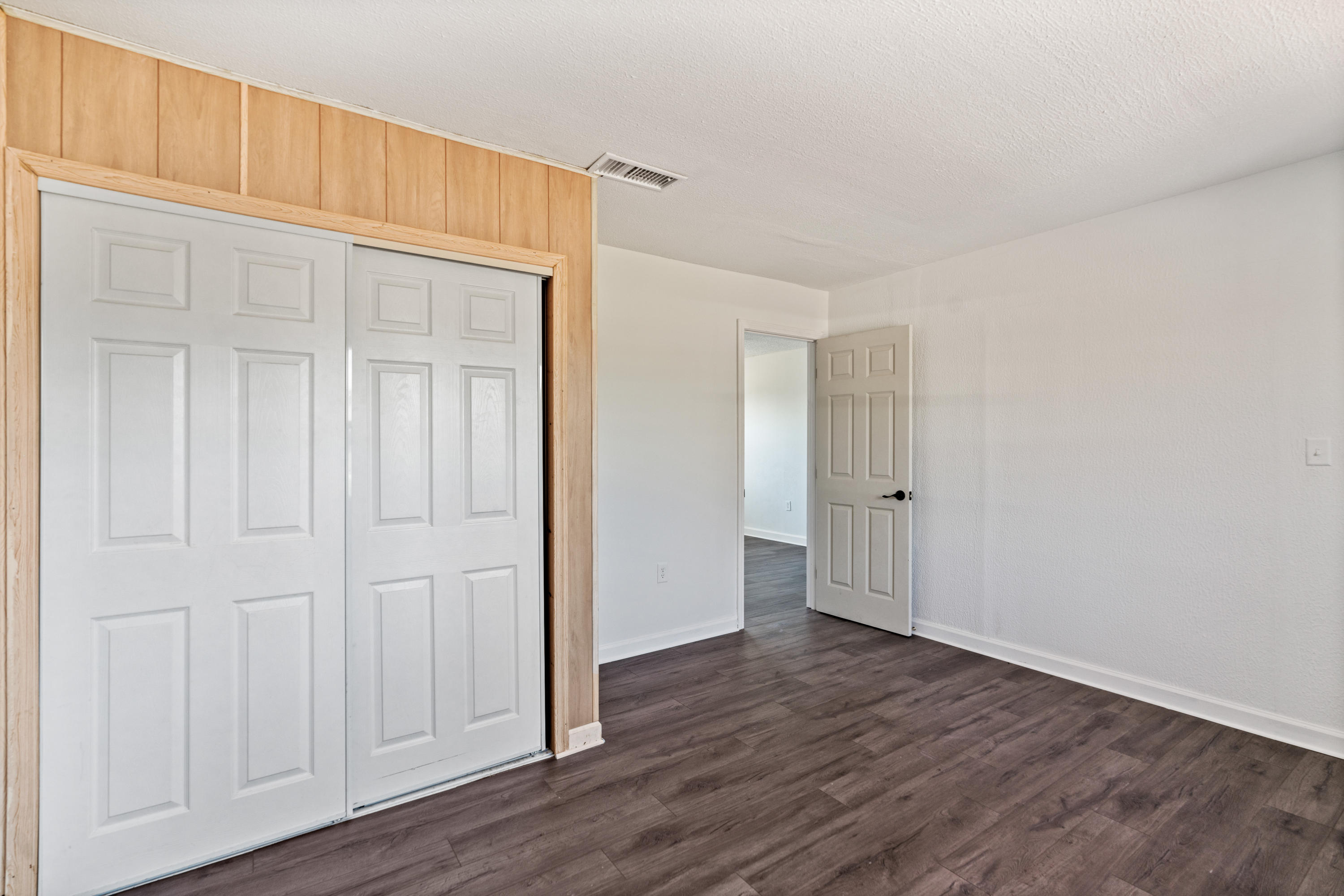 CHATEAU PRES DE LA MER - Residential