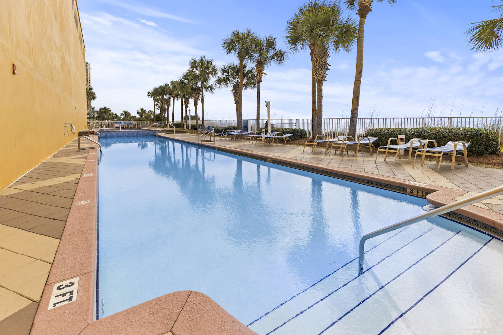 STERLING REEF - Residential
