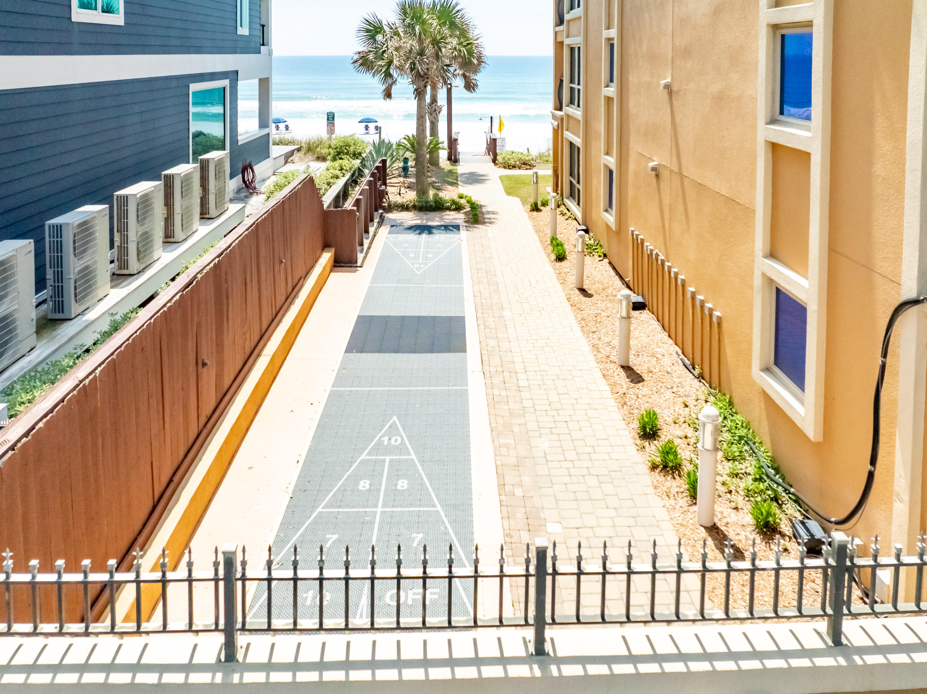 CORAL REEF CLUB PH 1 - Residential