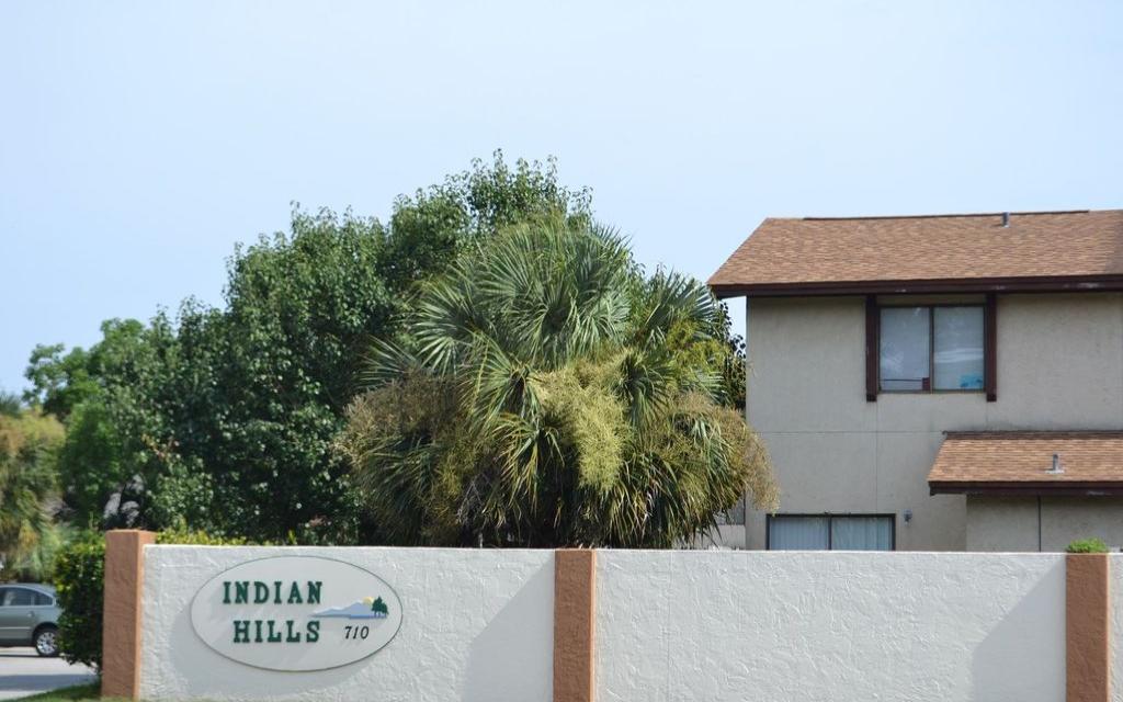 INDIAN HILLS - Residential