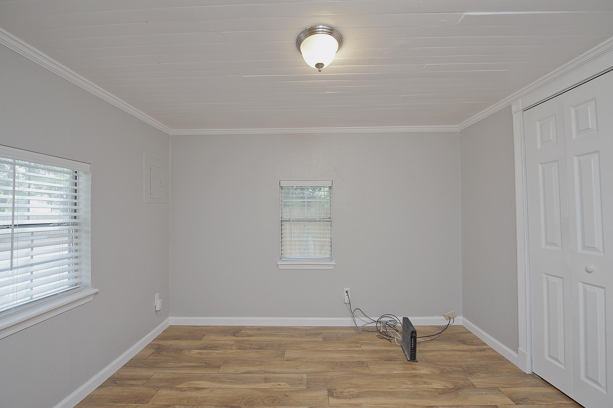 EDNEYS ADDN - Residential