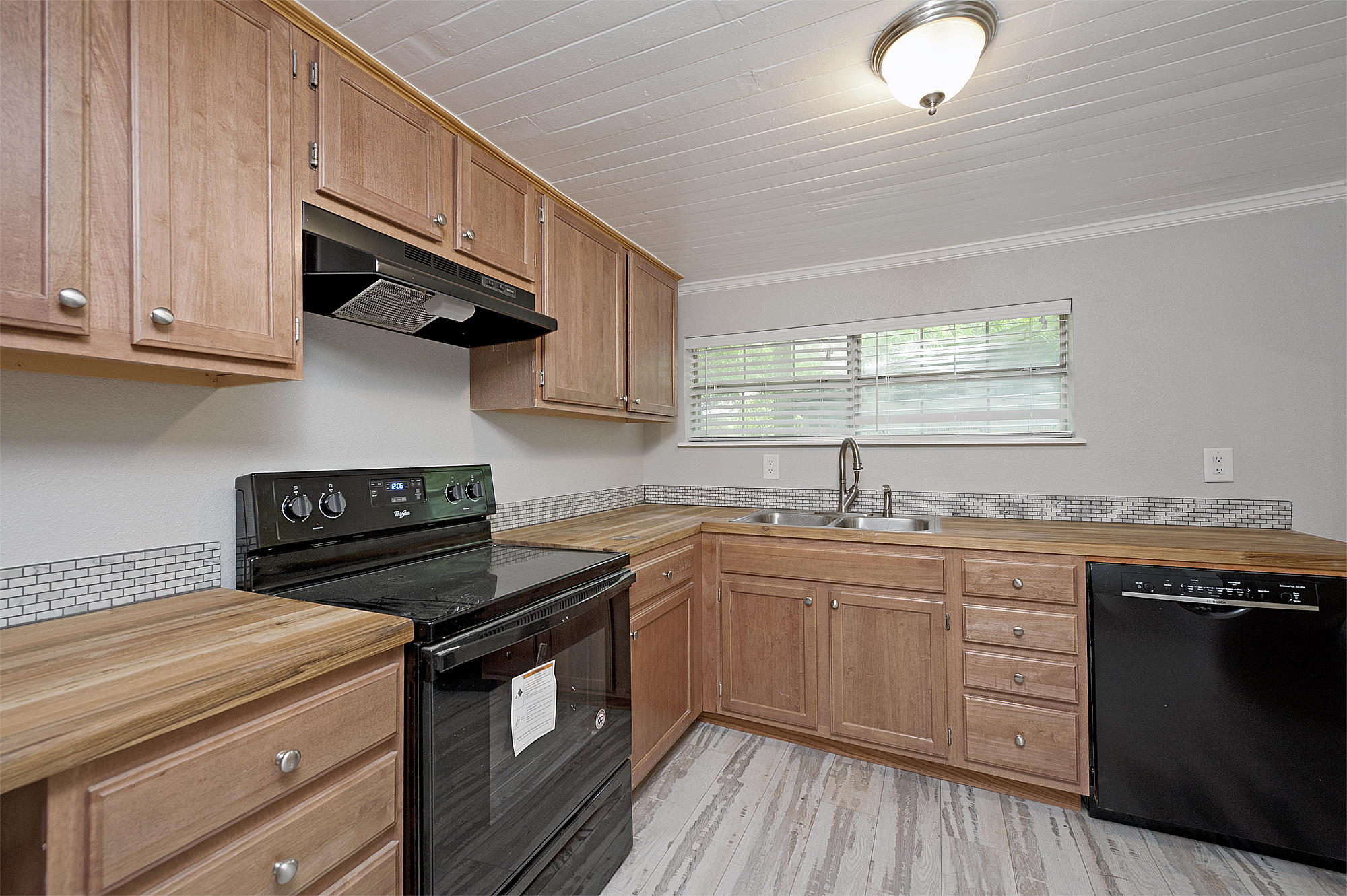 EDNEYS ADDN - Residential