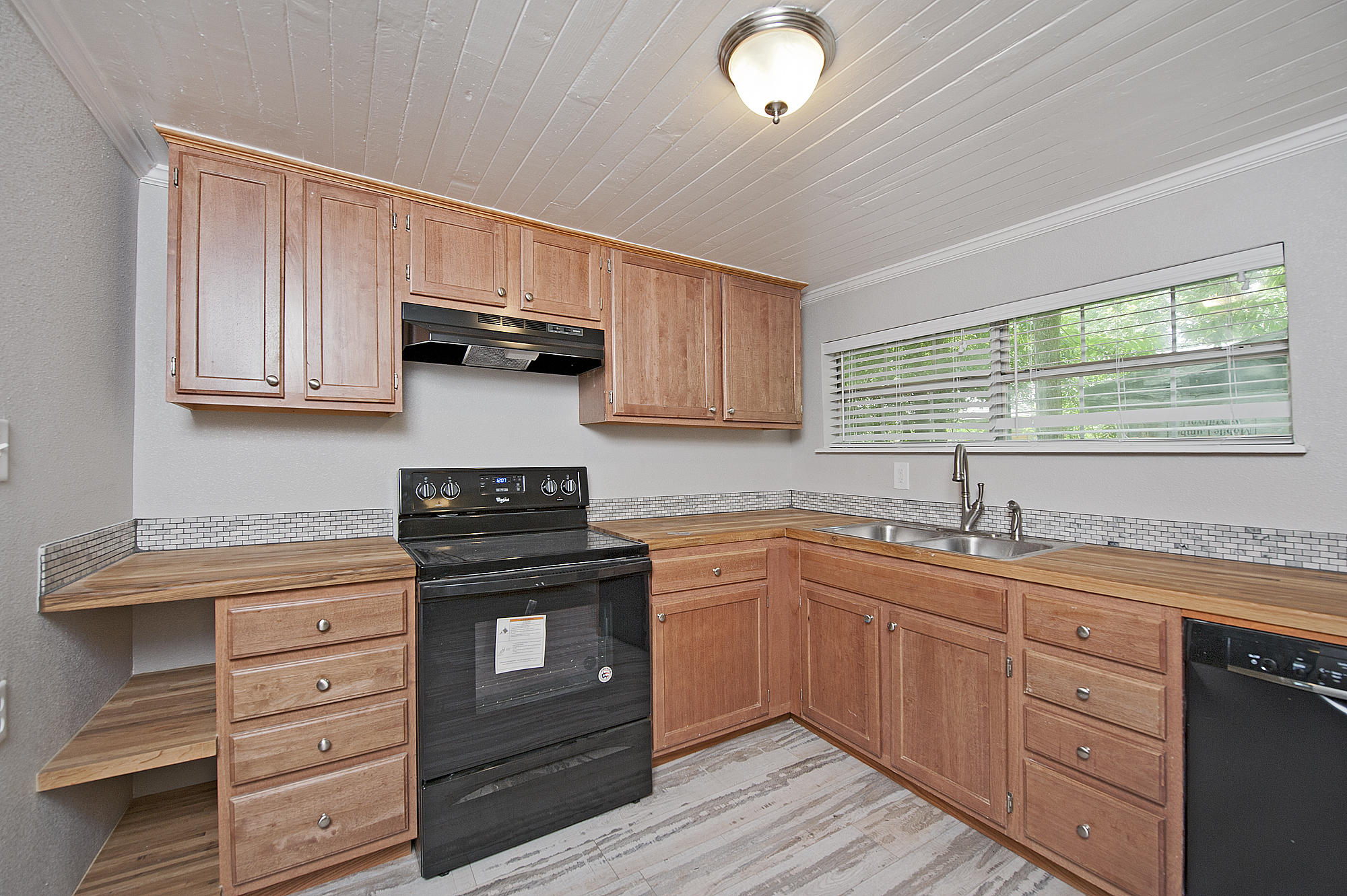 EDNEYS ADDN - Residential