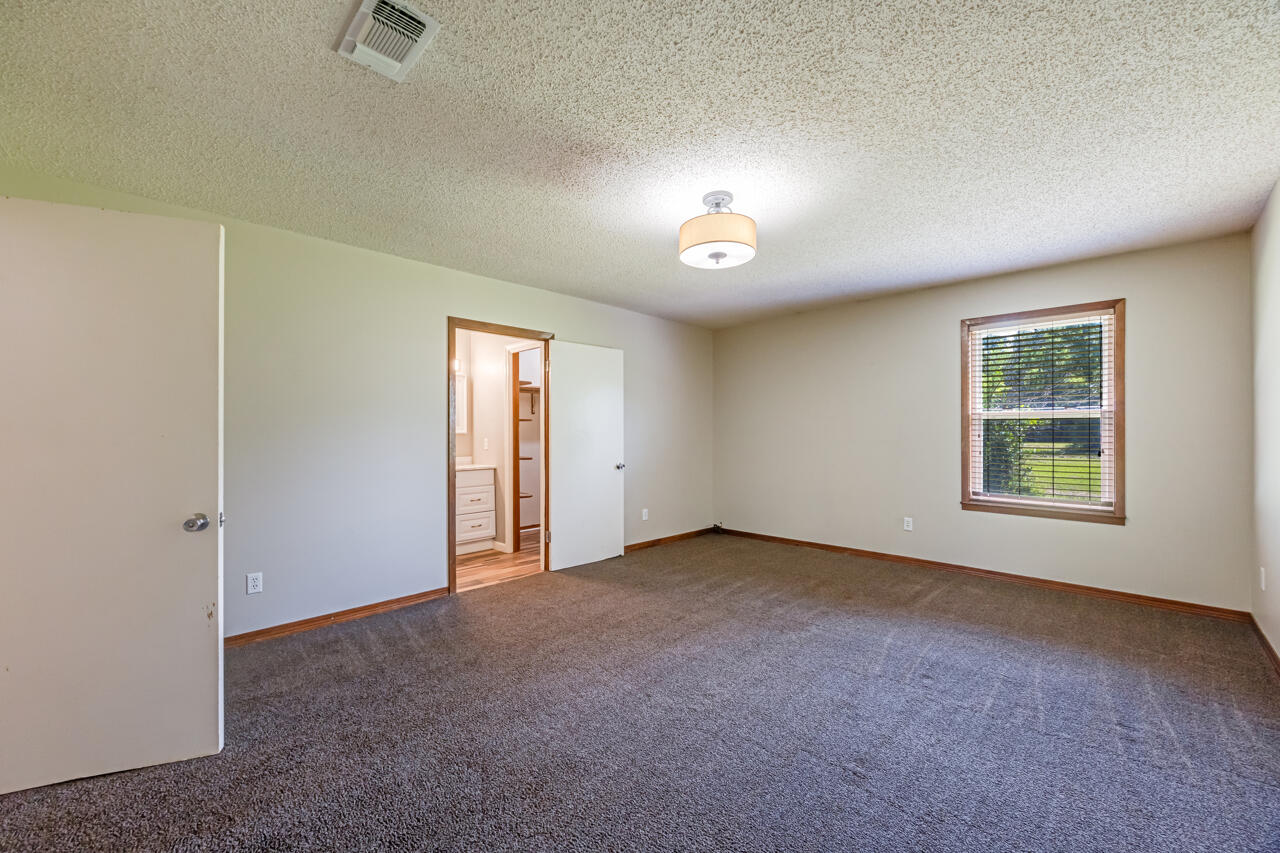 BAKER HEIGHTS - Residential