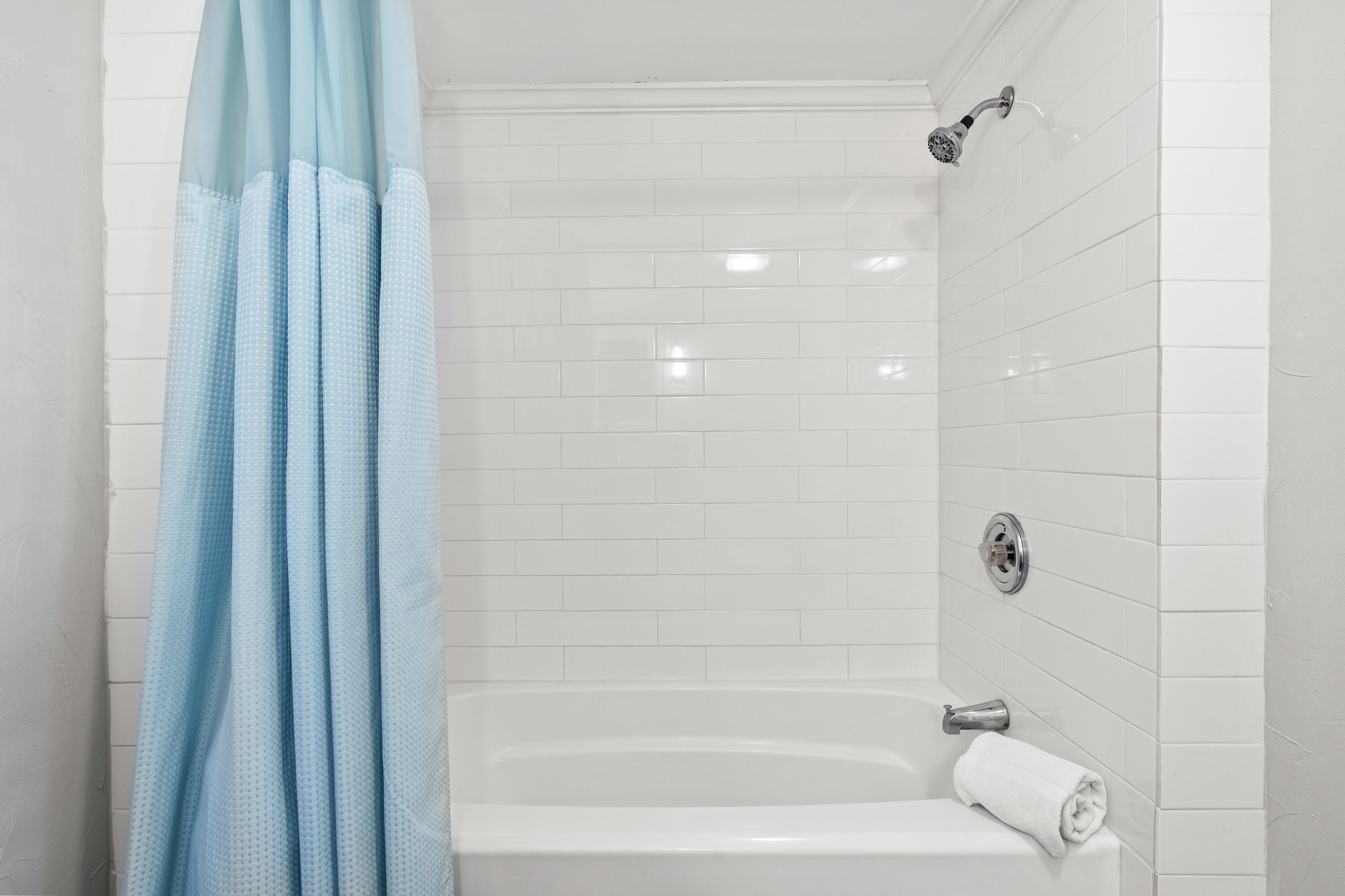 HARBOUR POINT CONDO - Residential