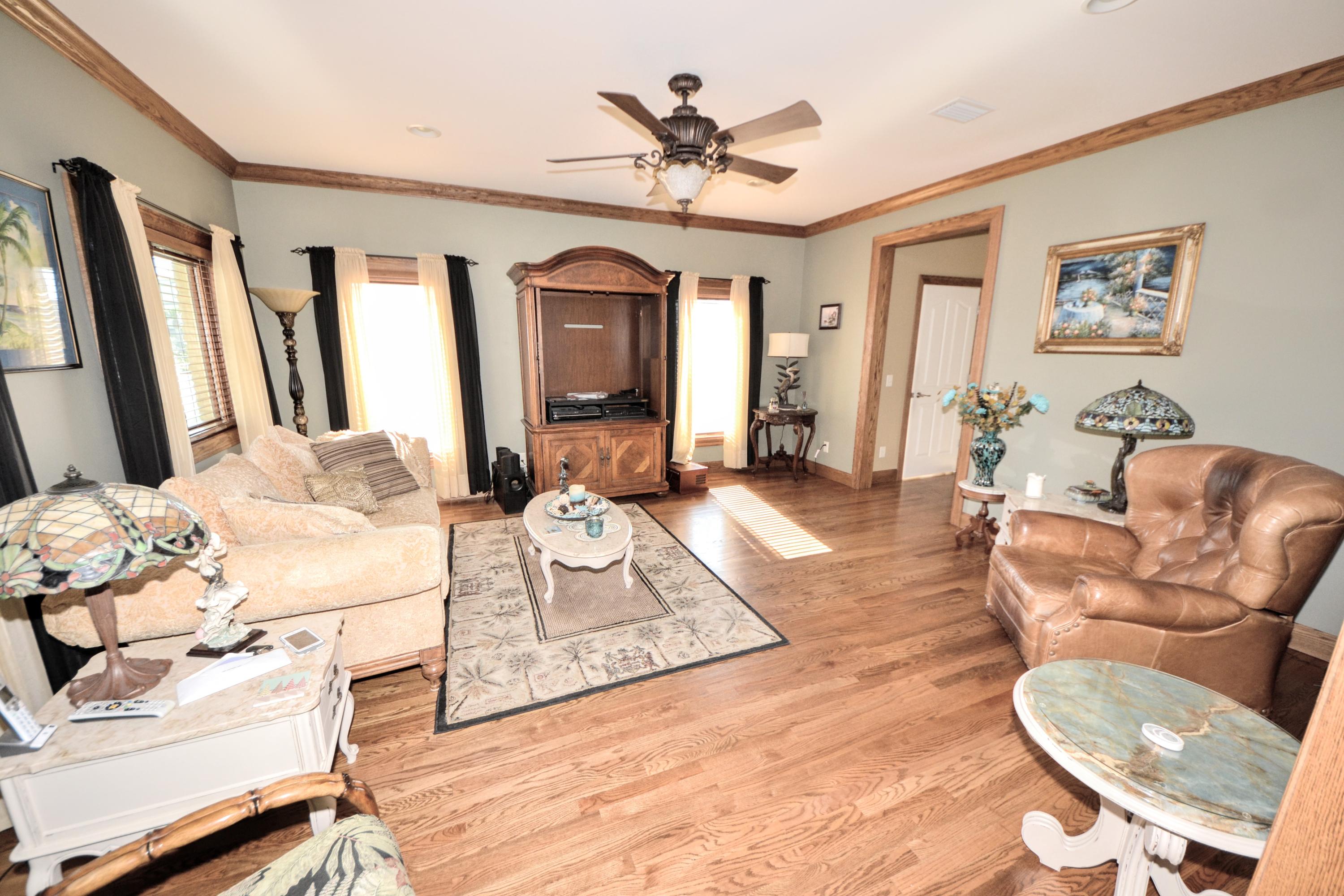 JAMAICAN LAKE CONDOS - Residential