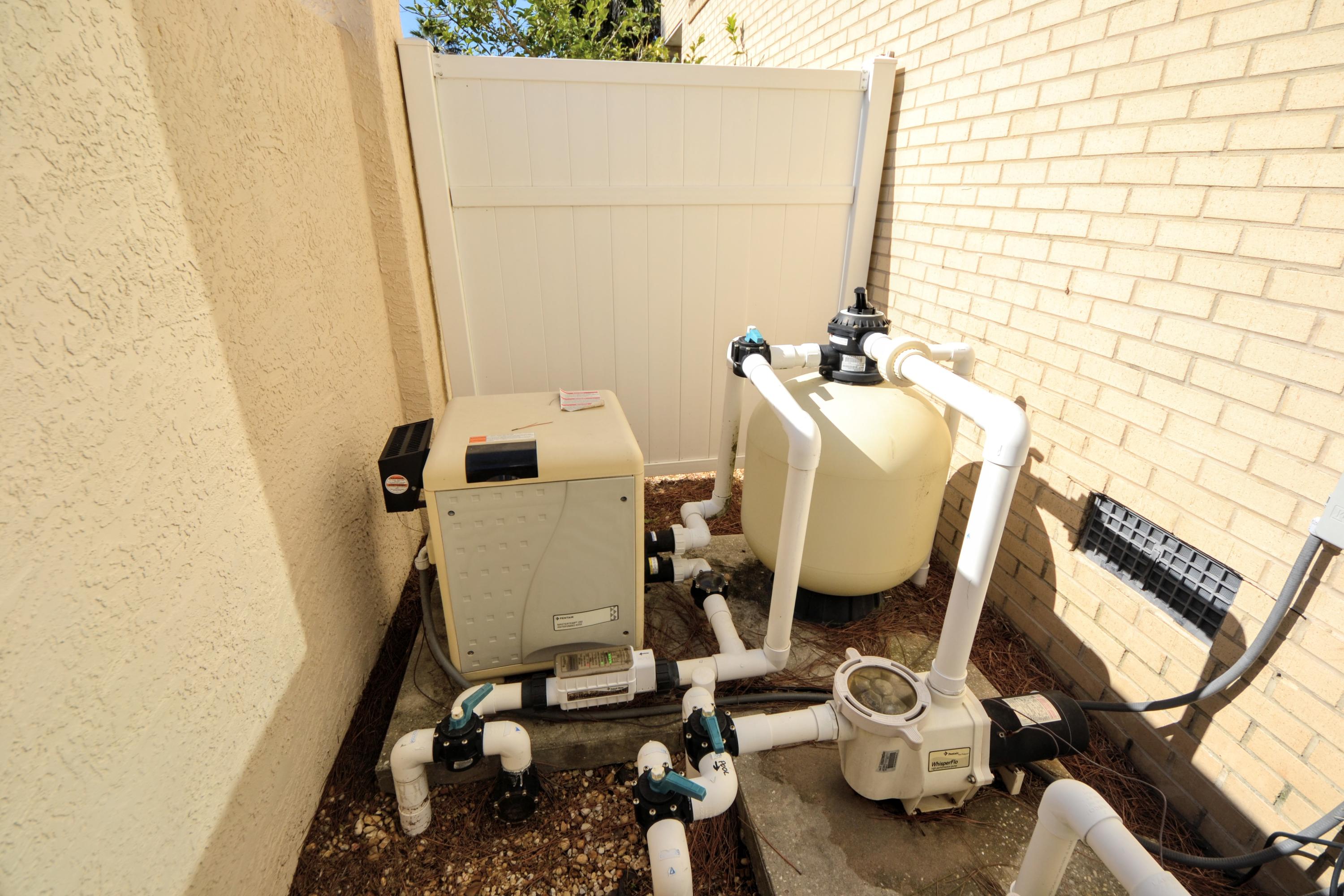 JAMAICAN LAKE CONDOS - Residential