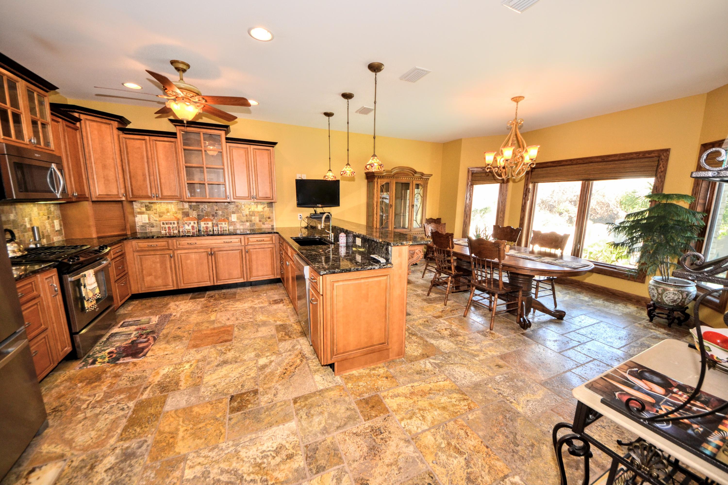 JAMAICAN LAKE CONDOS - Residential