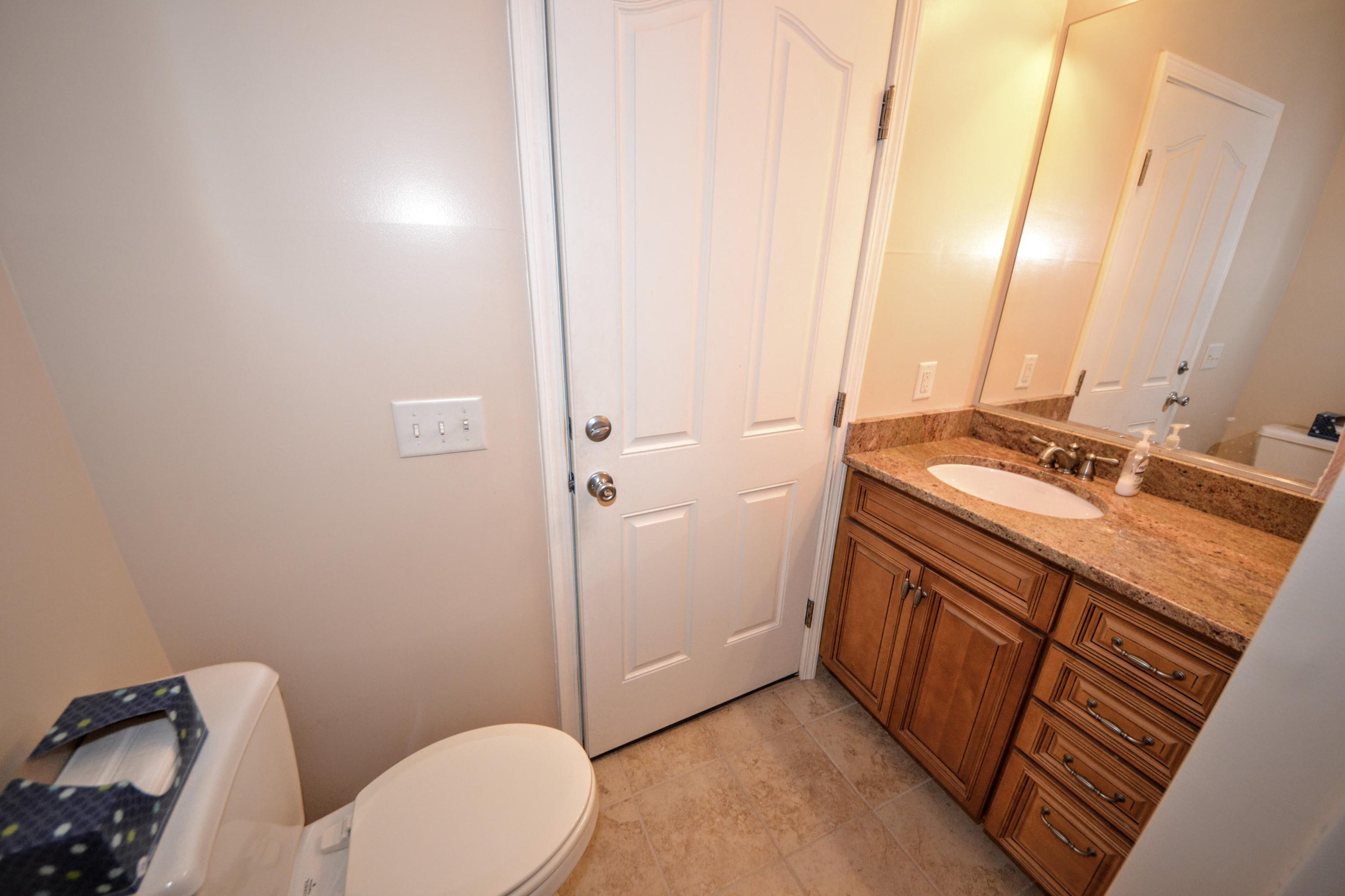 JAMAICAN LAKE CONDOS - Residential