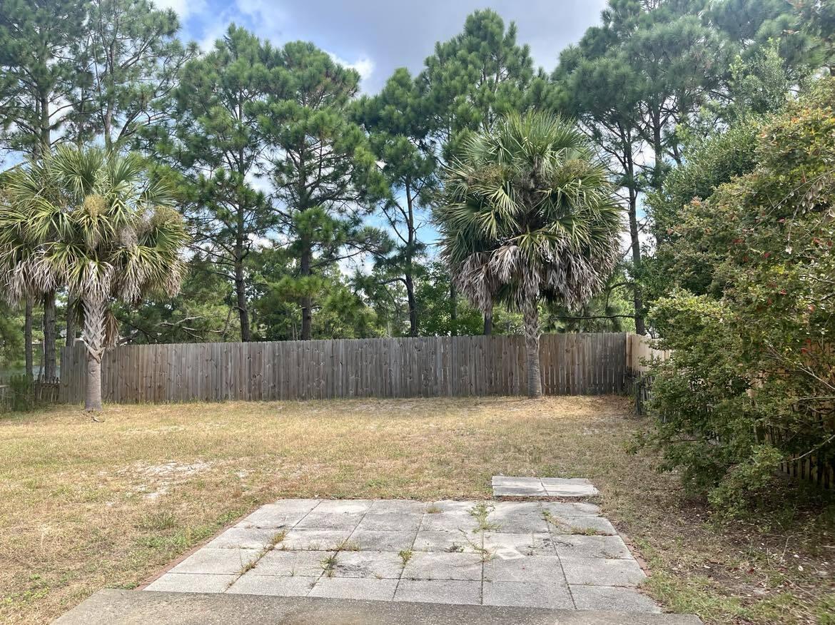 HIDDEN SHORES - Residential Lease
