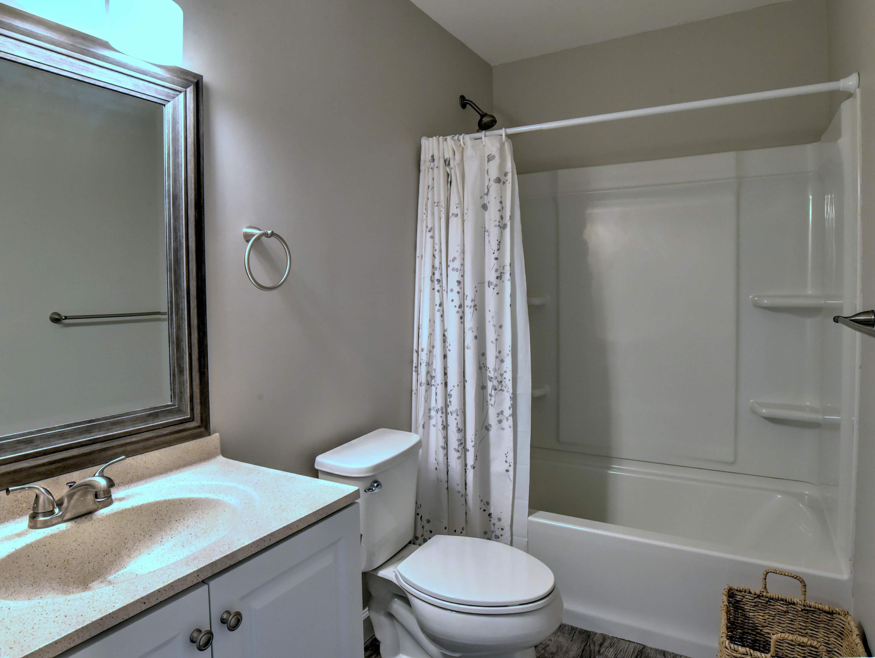 INDIAN HILLS - Residential