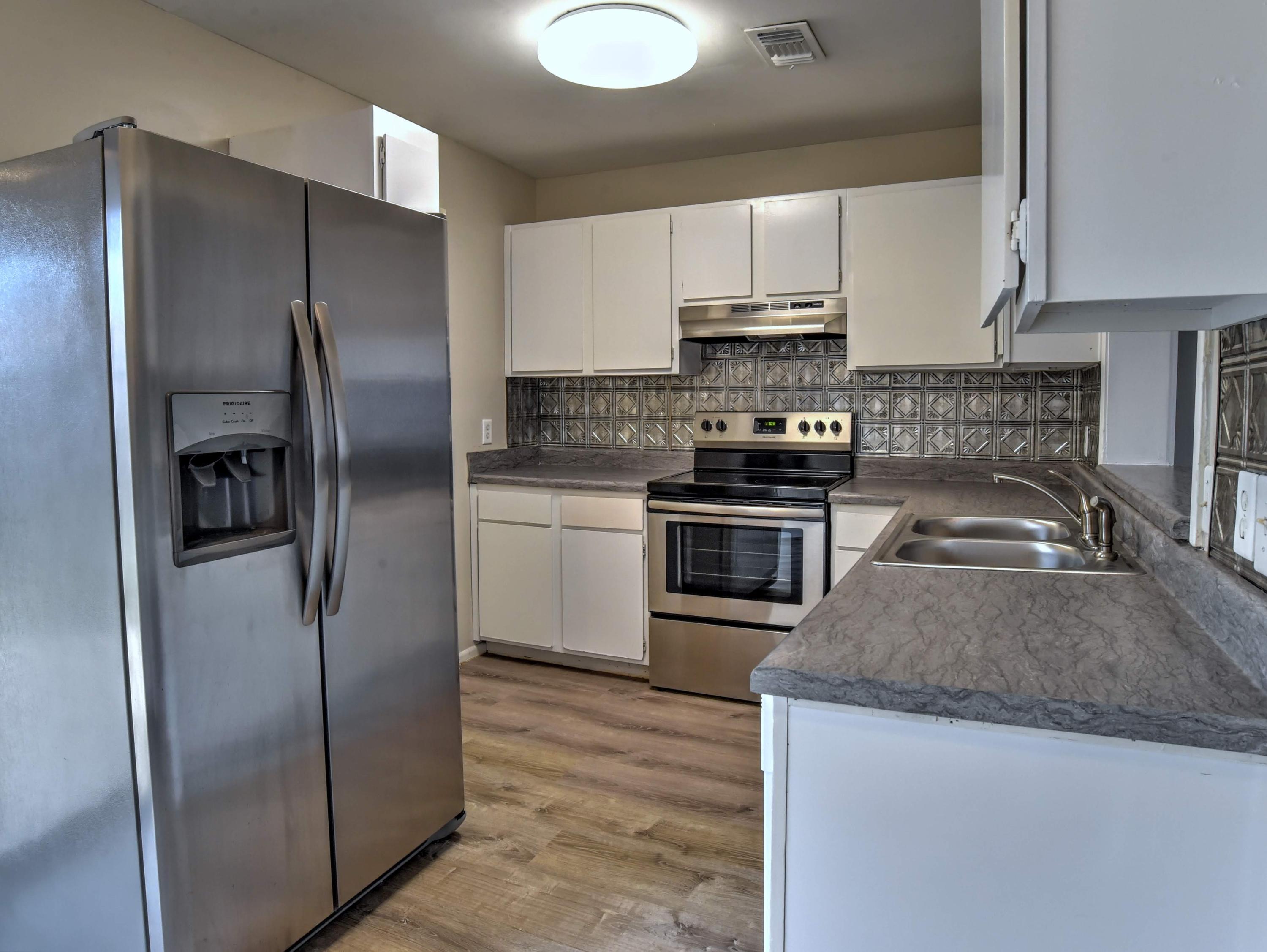 INDIAN HILLS - Residential