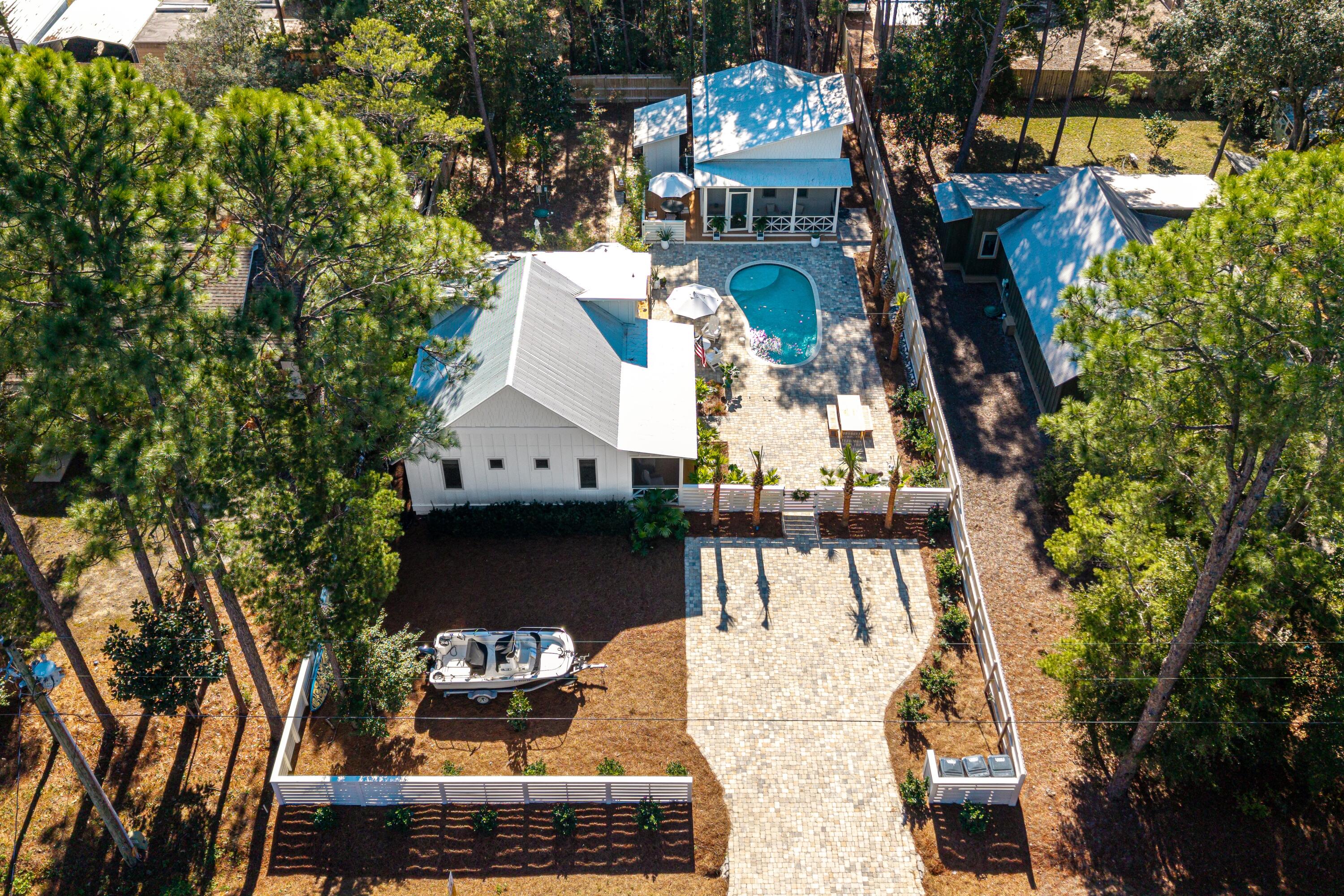 DAUGHETTES AMENDED - Residential