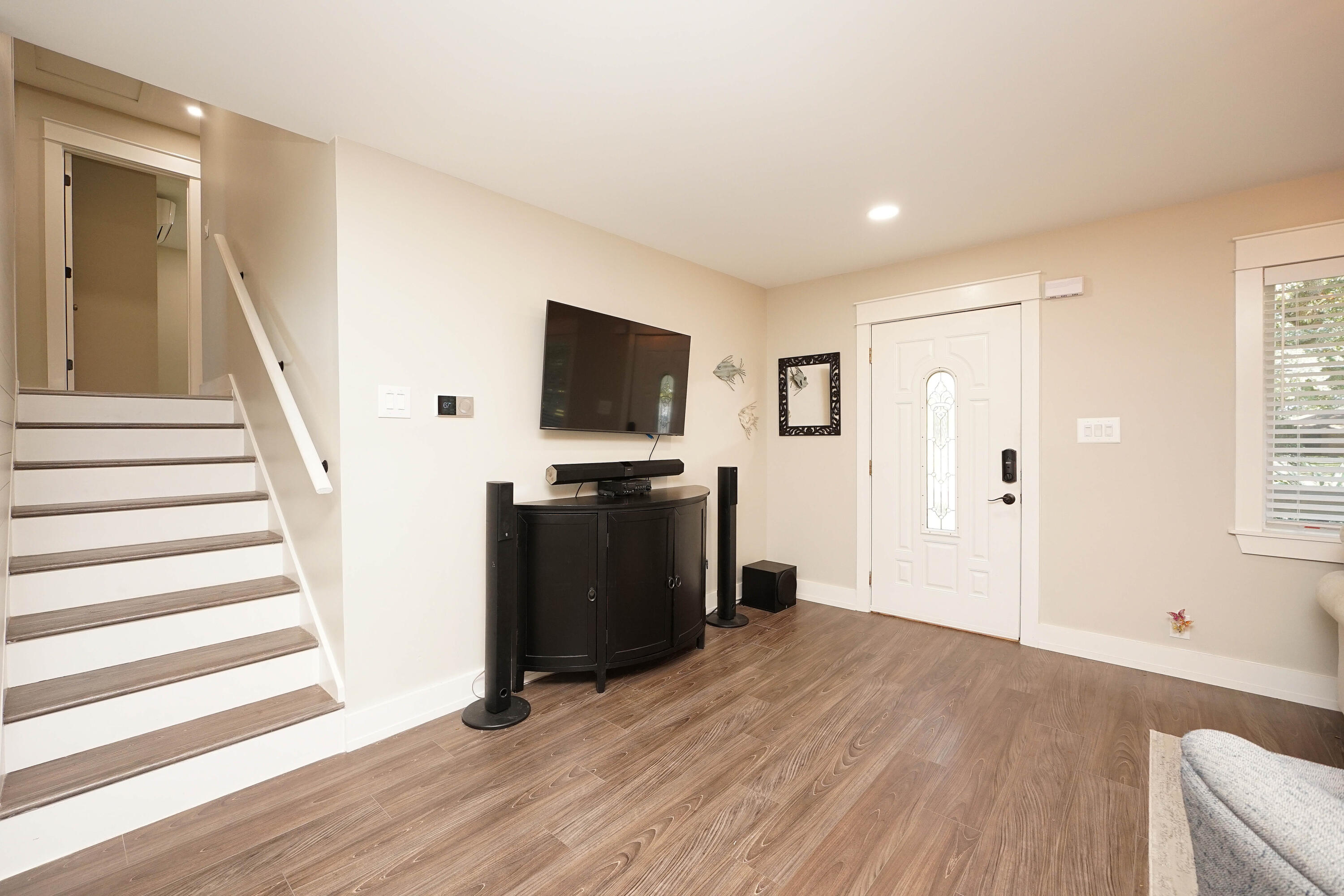 COLONIAL ESTATES - Residential