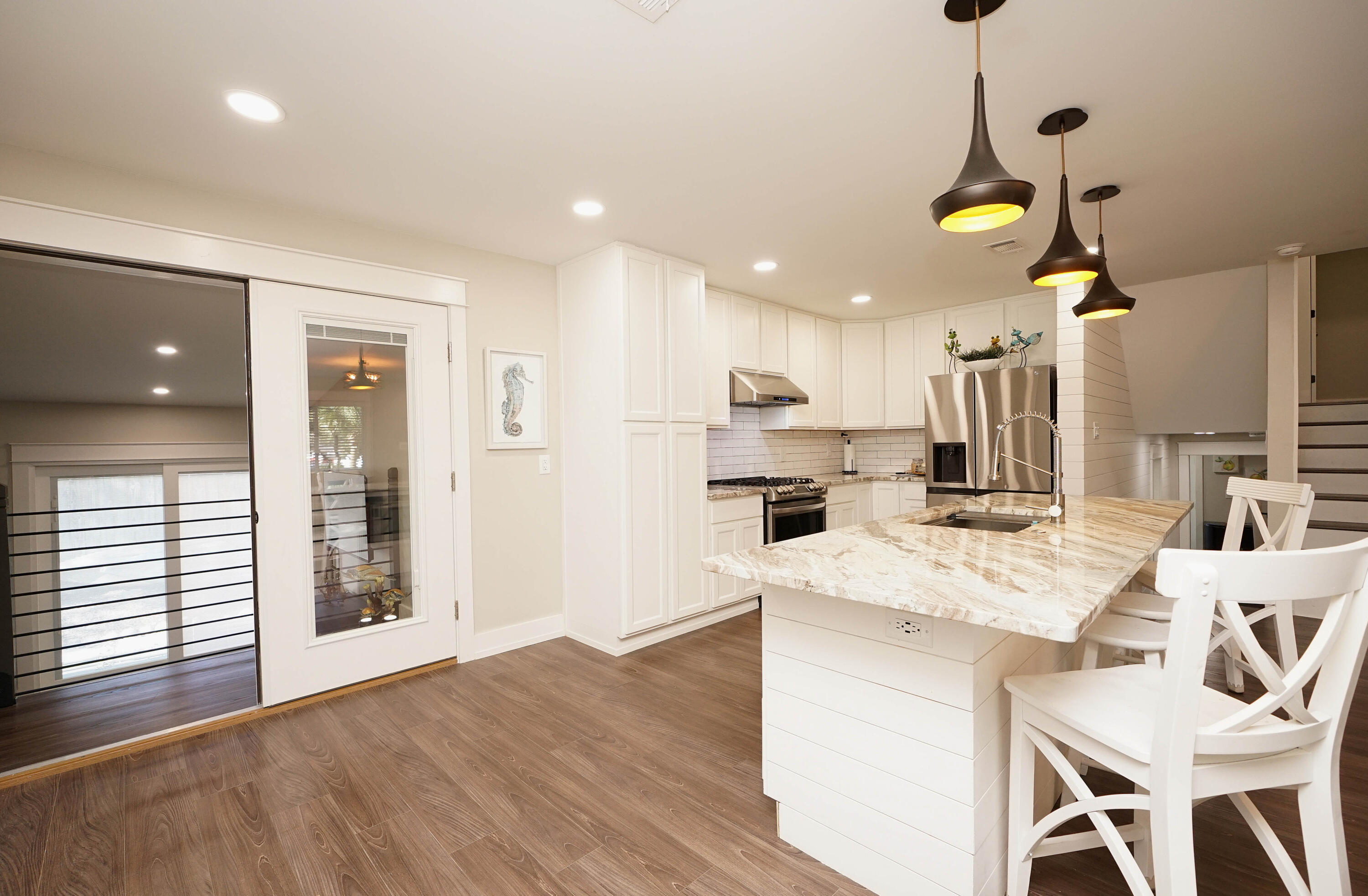 COLONIAL ESTATES - Residential