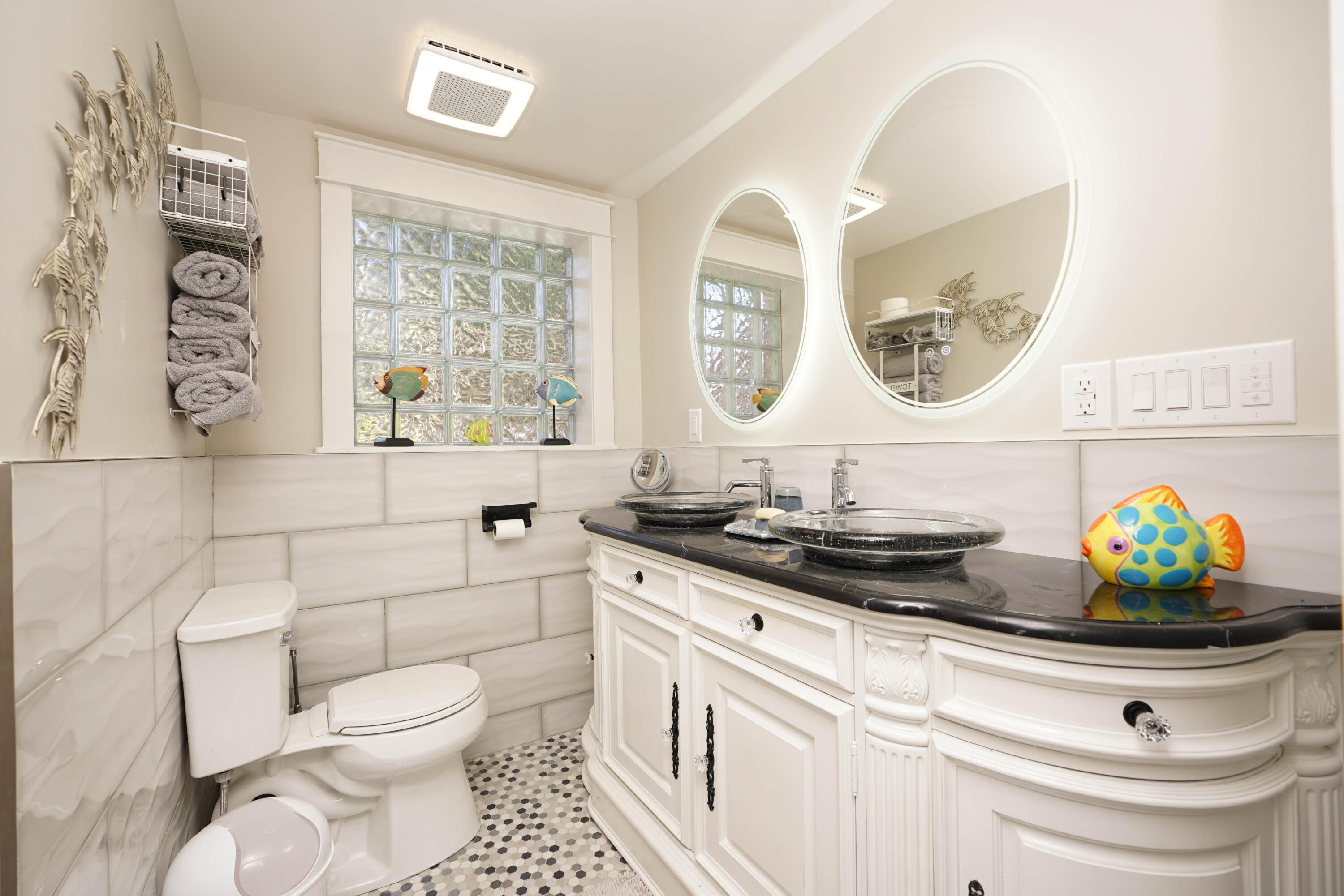 COLONIAL ESTATES - Residential