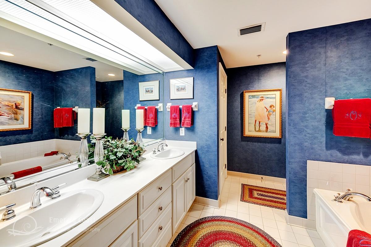 SOUTHWINDS III - Residential