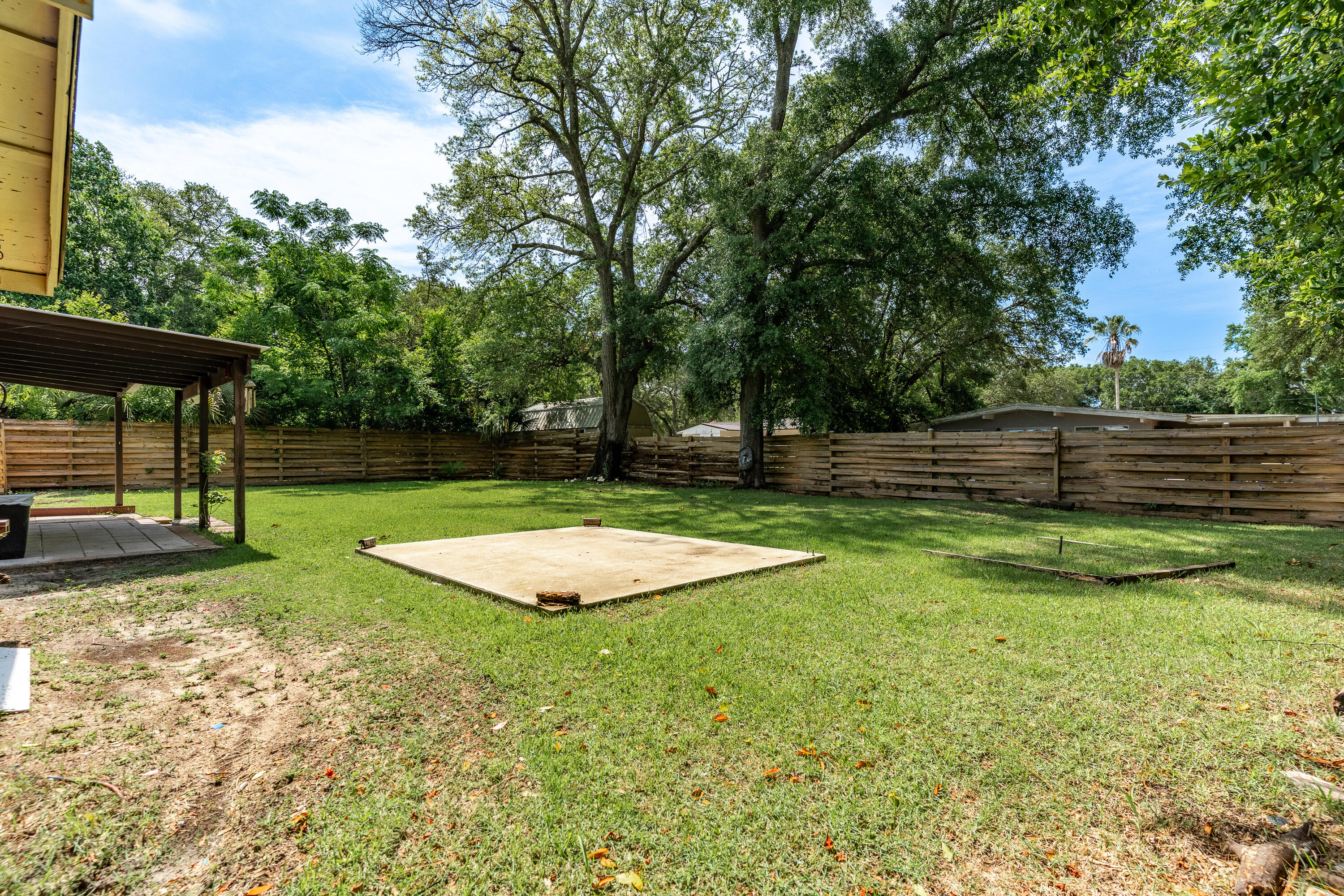 ELLIOTTS POINT 7TH ADDN - Residential