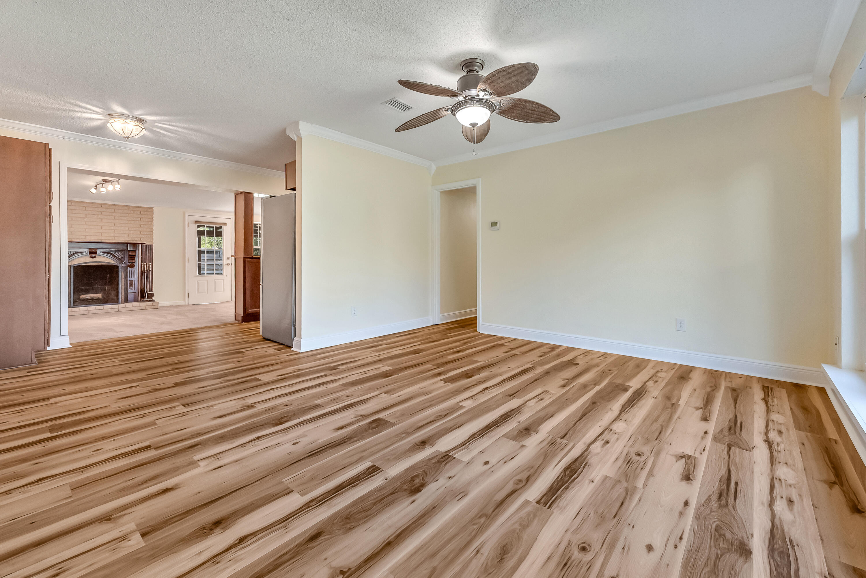ELLIOTTS POINT 7TH ADDN - Residential