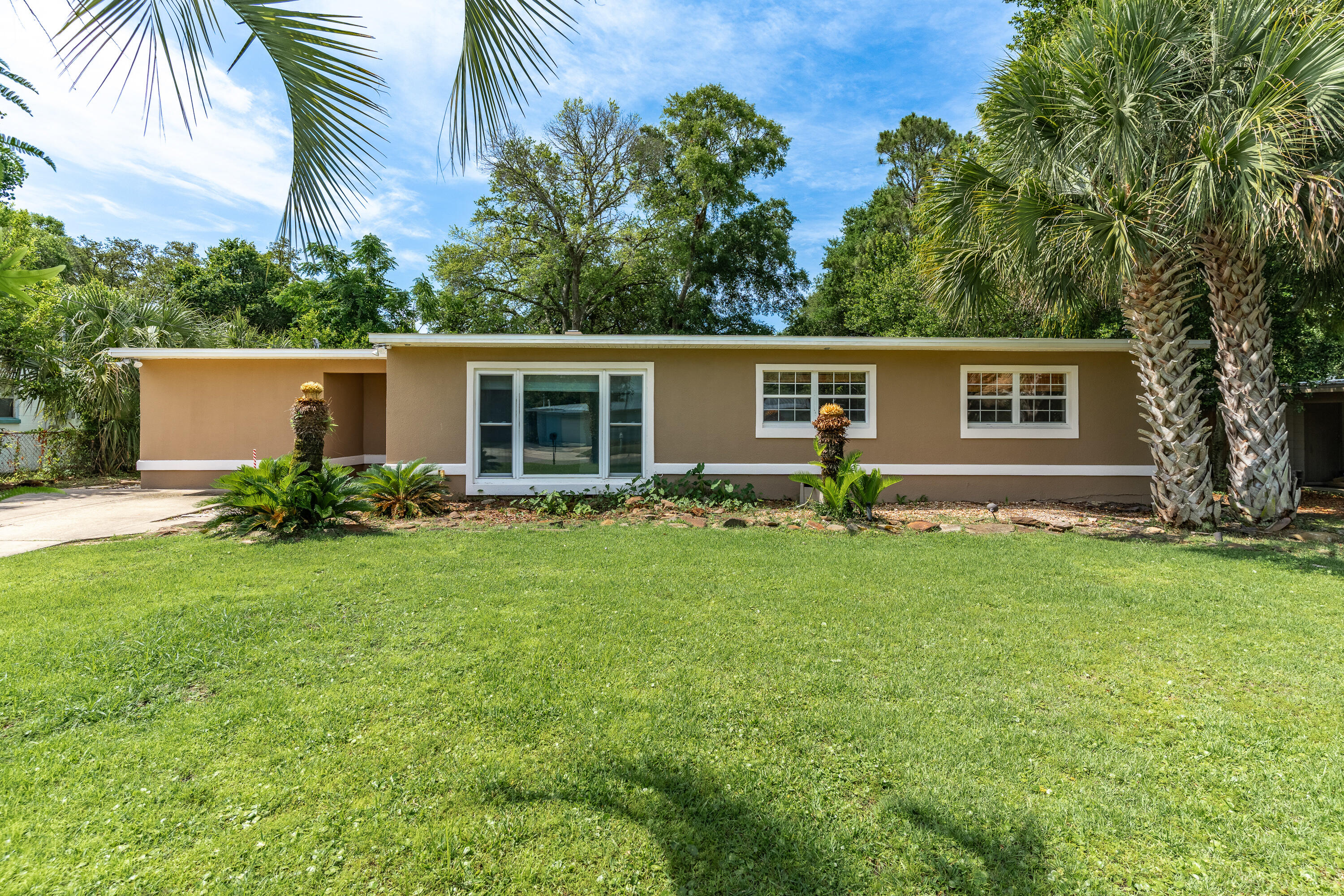 ELLIOTTS POINT 7TH ADDN - Residential