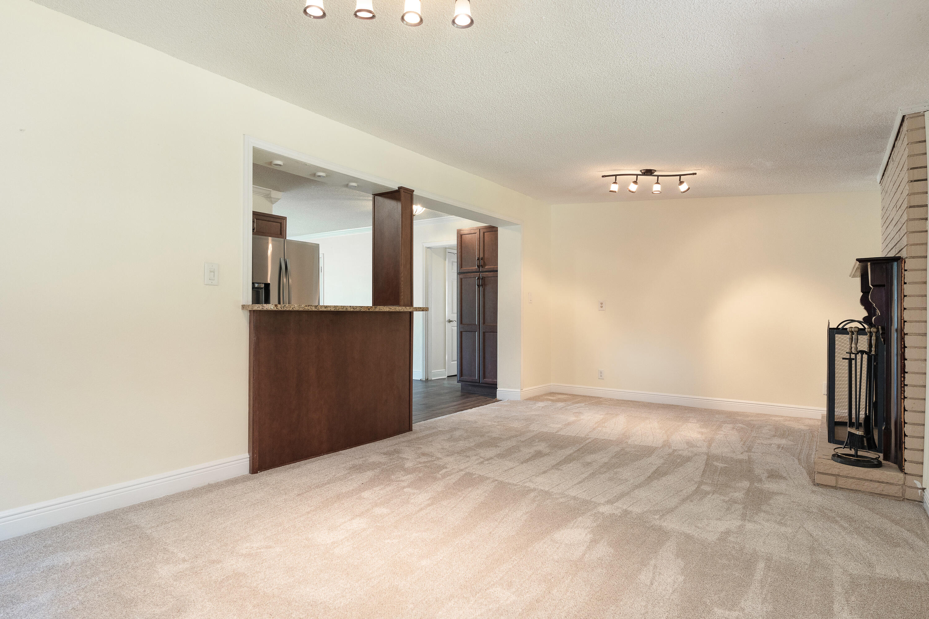 ELLIOTTS POINT 7TH ADDN - Residential
